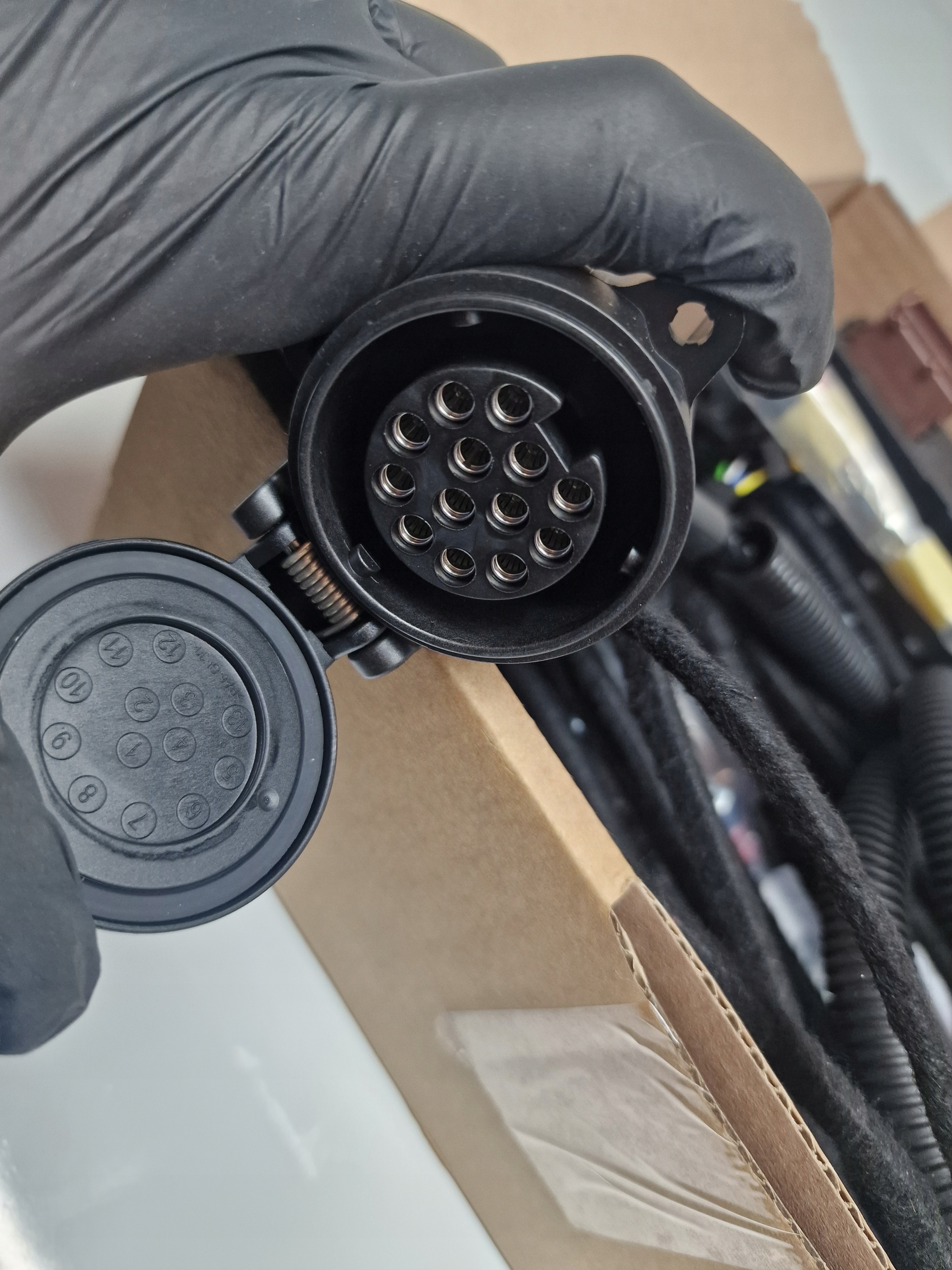 OPEL VIVARO C ZAFIRA LIFE PEUGEOT EXPERT Instalacja haka 1680089080 Producent inny