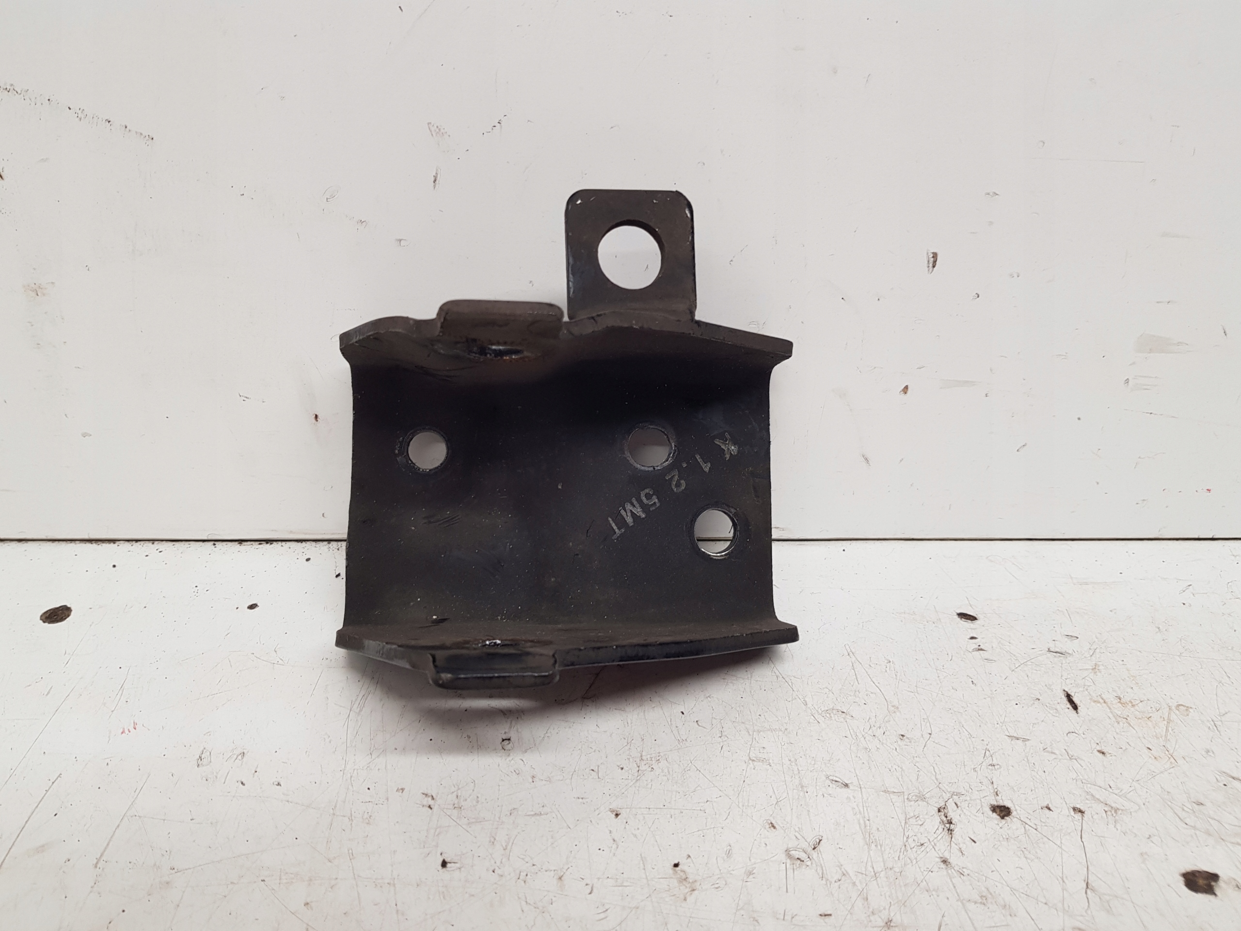 KIA RIO IV V 1,2 bracket holder gearboxes 2017