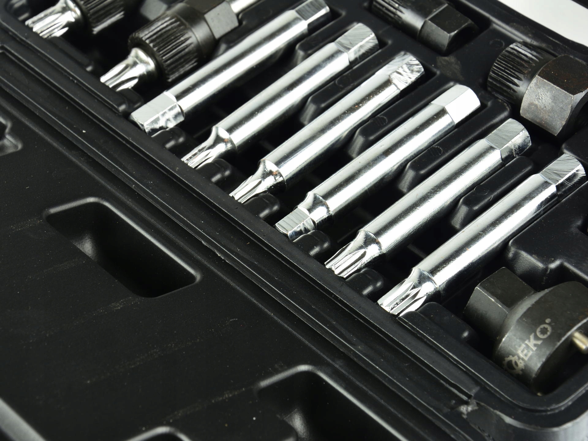 KLUCZE DO ALTERNATORA ZE SPRZĘGŁEM ZESTAW 13el. Marka Geko