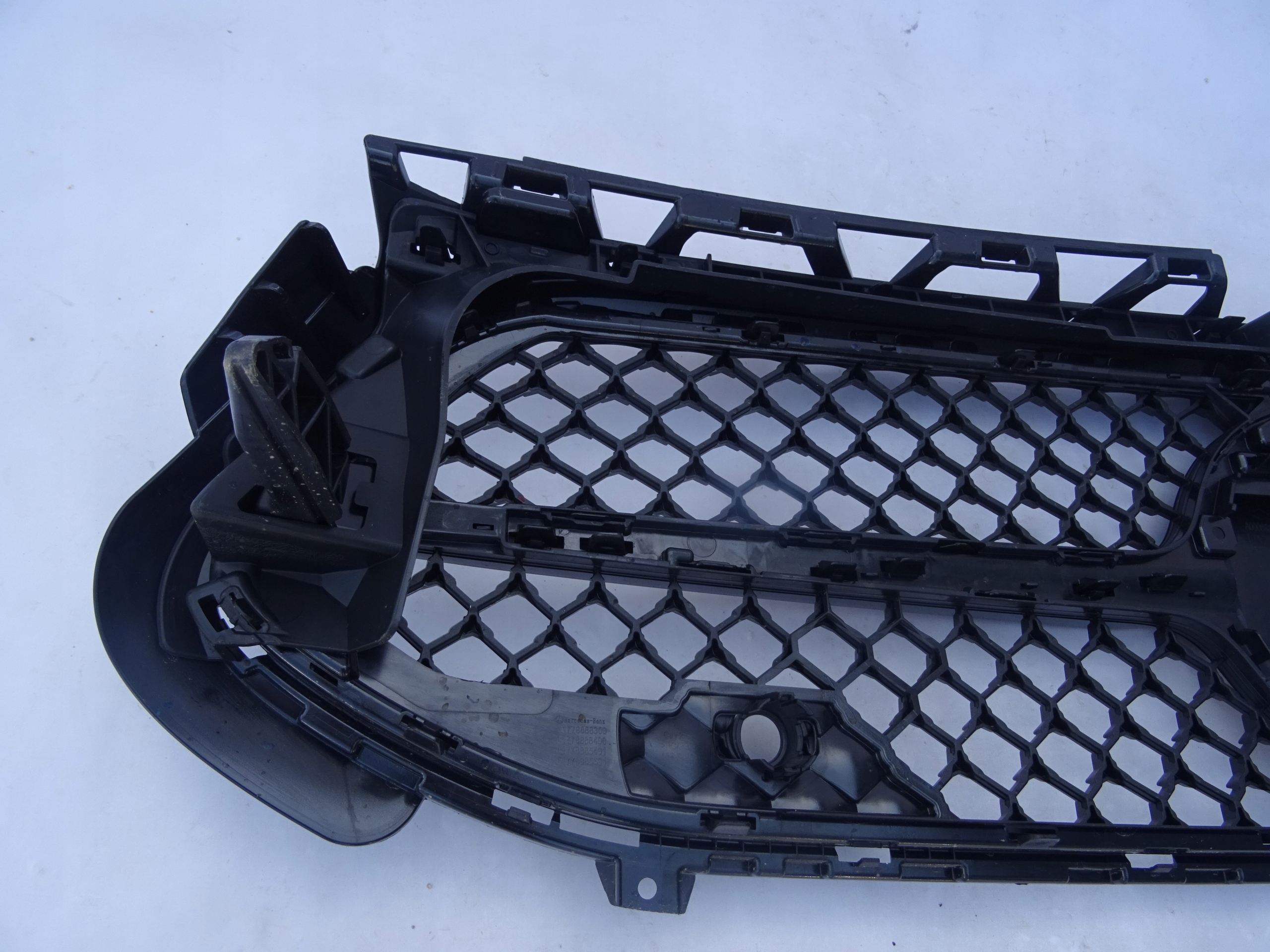 MERCEDES W177 LIFT GRILL ATRAPA CHŁODNICY DIAMOND Jakość części (zgodnie z GVO) O - oryginał z logo producenta pojazdu (OE)