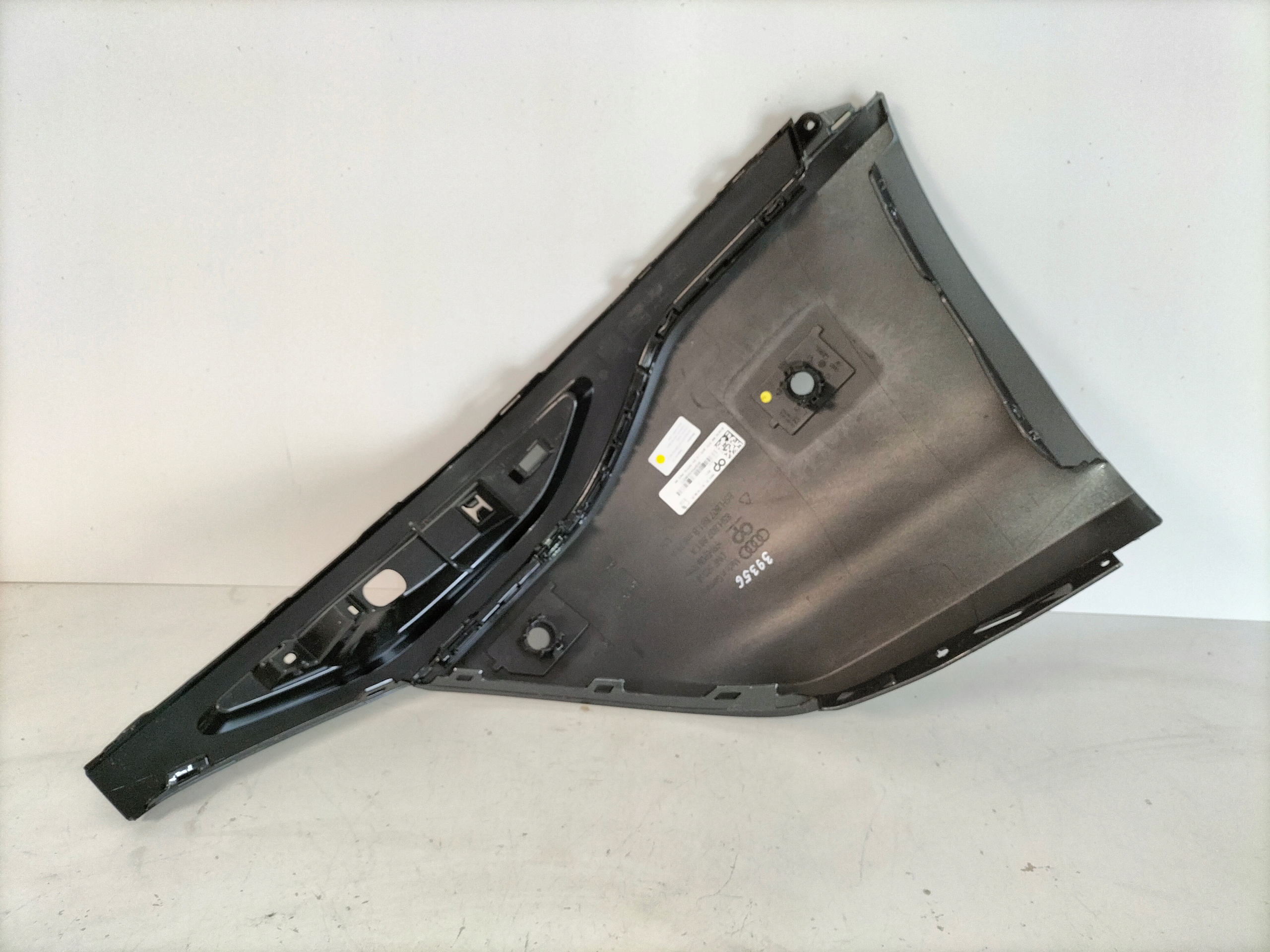 Ecke der Stoßstange heck links AUDI Q6 85H E-TRON 24- RS