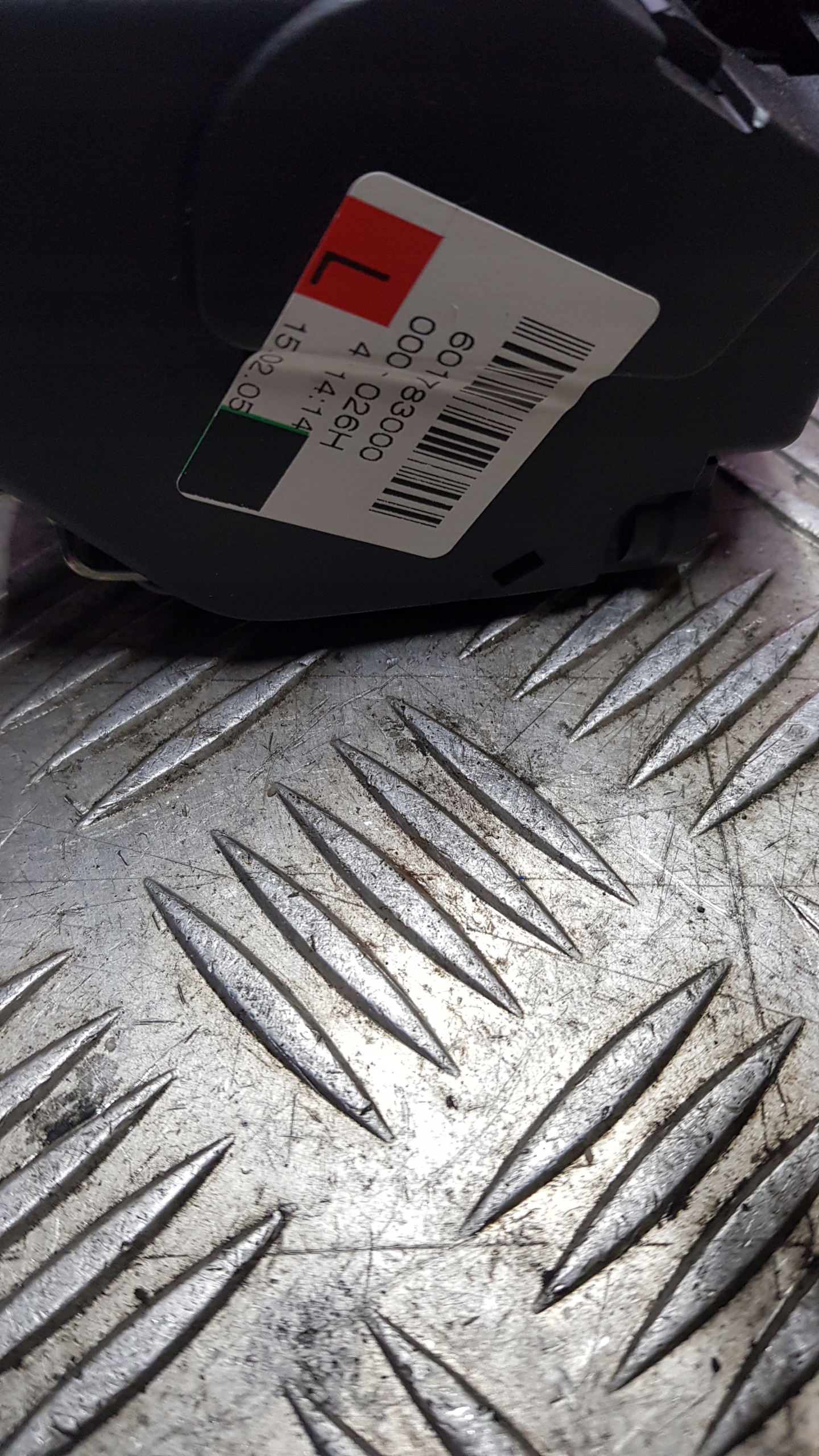 AUDI A8 D3 Gurten Sicherheits links heck 4e0857805b