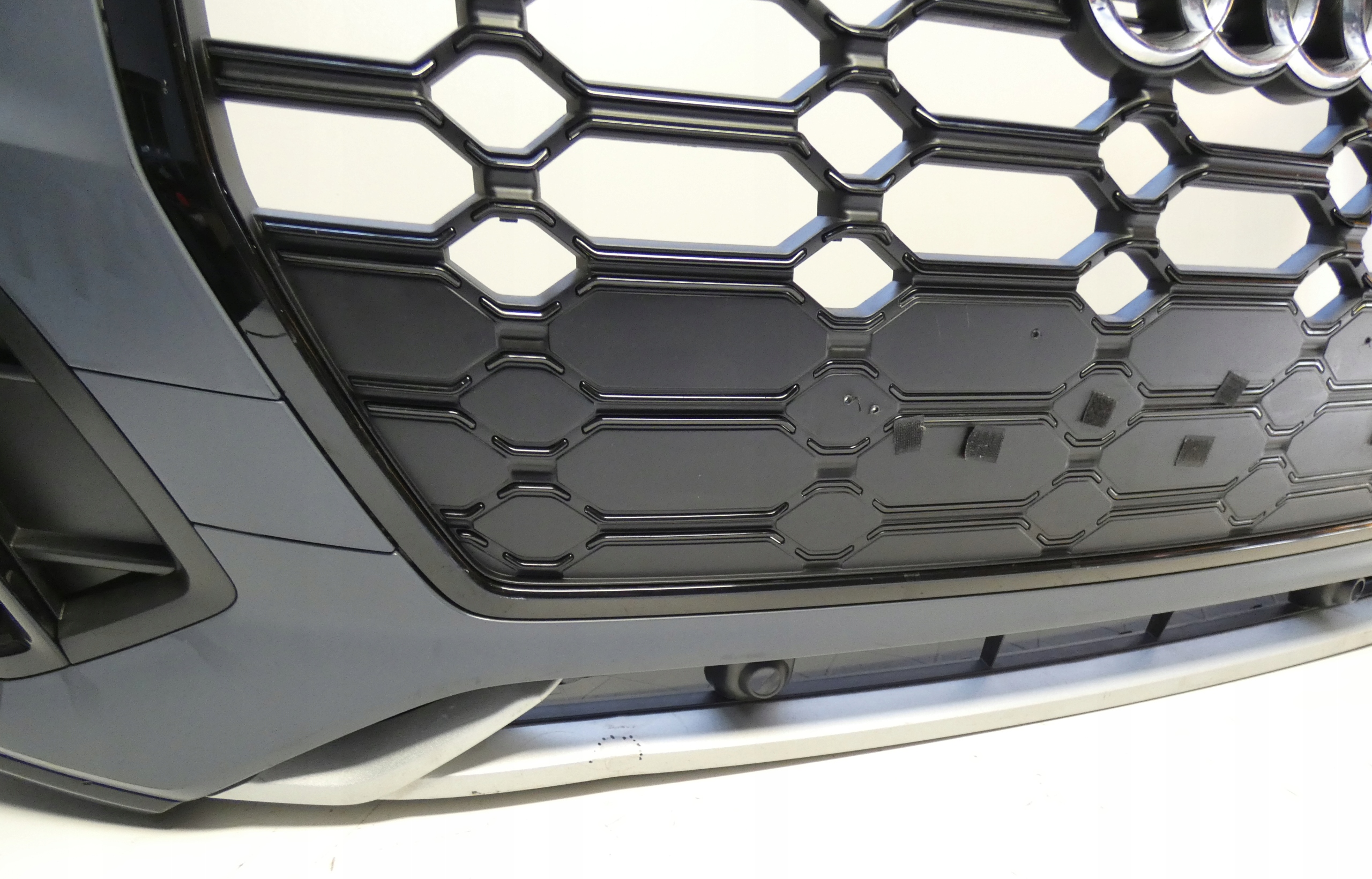 AUDI Q5 SQ5 80A807437P LIFT 2020- POD 6 PDC ZDERZAK PRZÓD PRZEDNI Typ samochodu 4x4/SUV Samochody osobowe