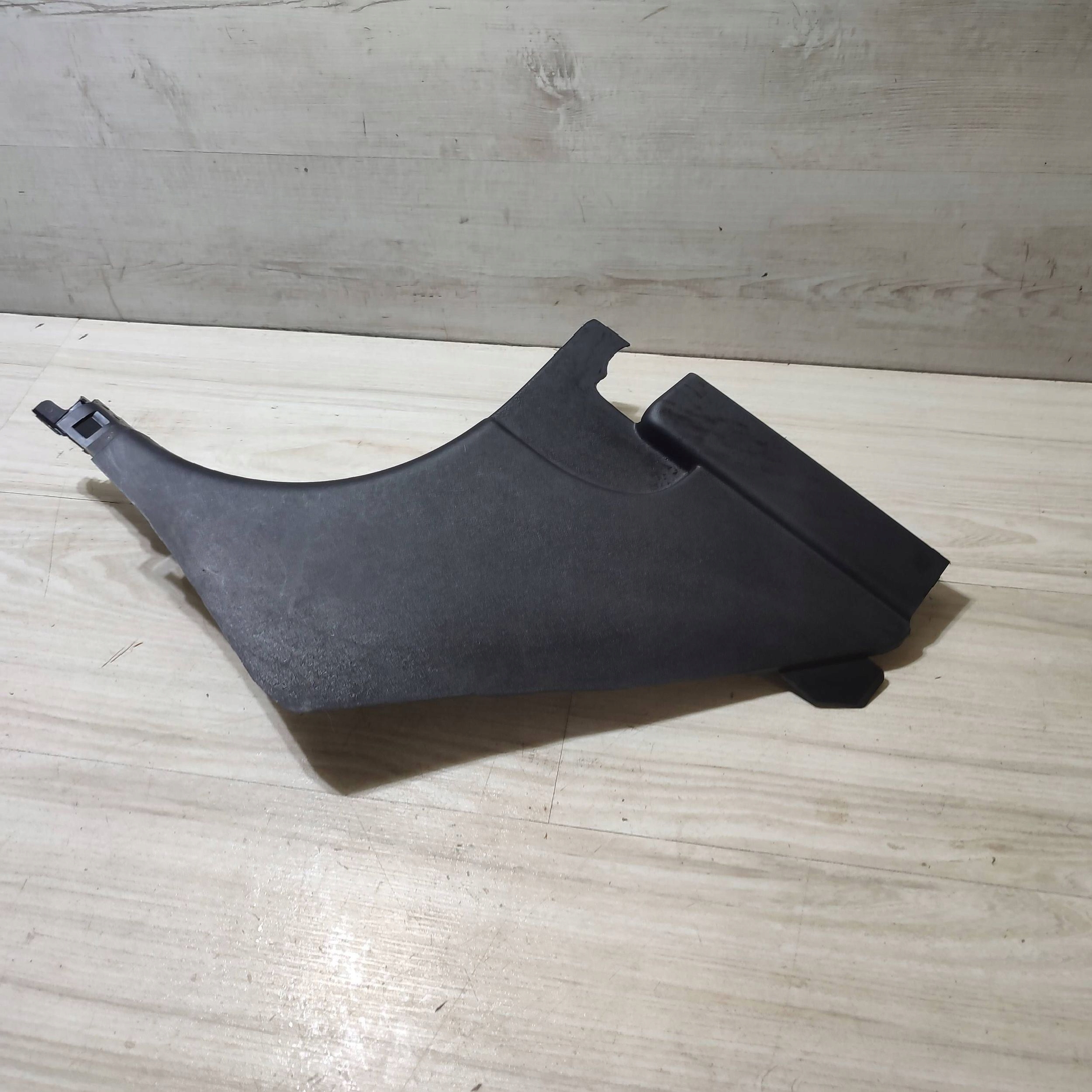 cover of the threshold inner front left Jaguar F-Pace HK8302349B