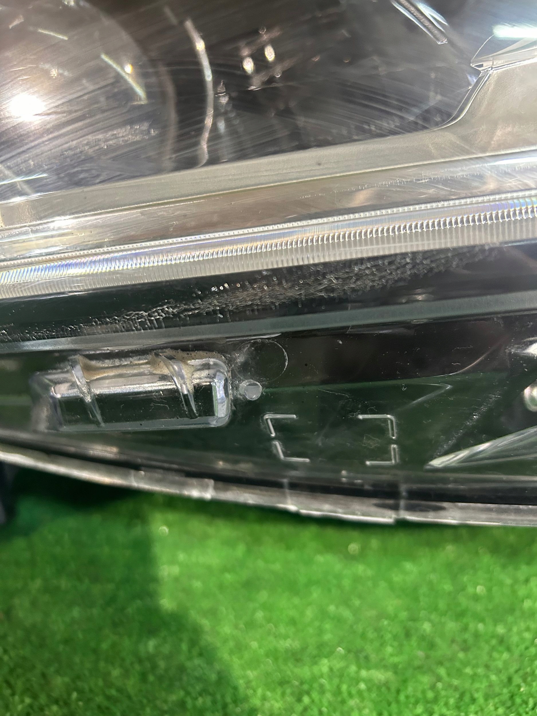 REFLEKTOR right RENAULT KADJAR nr:159