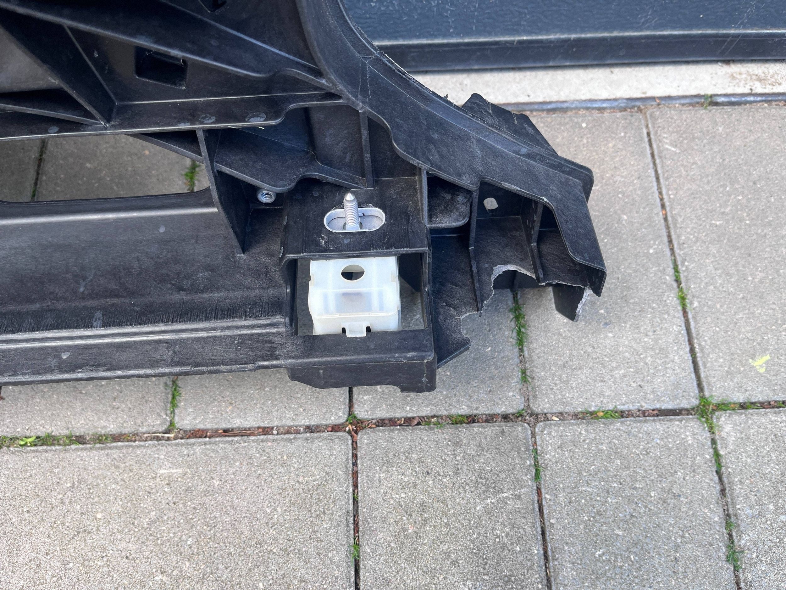PARTNER III BERLINGO IV COMBO PROACE front body wall front 9830512680