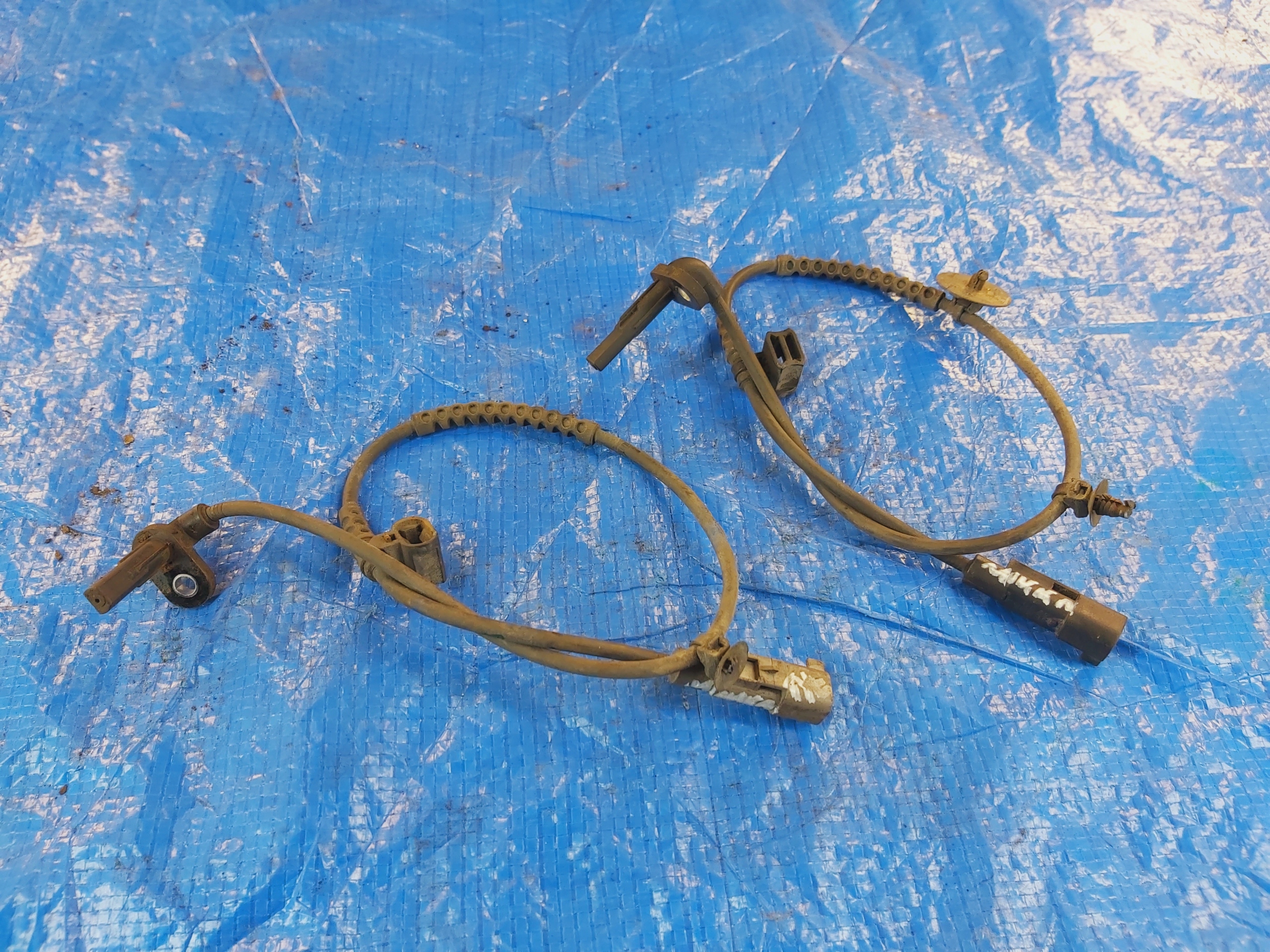 OPEL-CZĘŚCI Mokka Czujnik ABS lewy tył 95371616 Typ samochodu Samochody osobowe