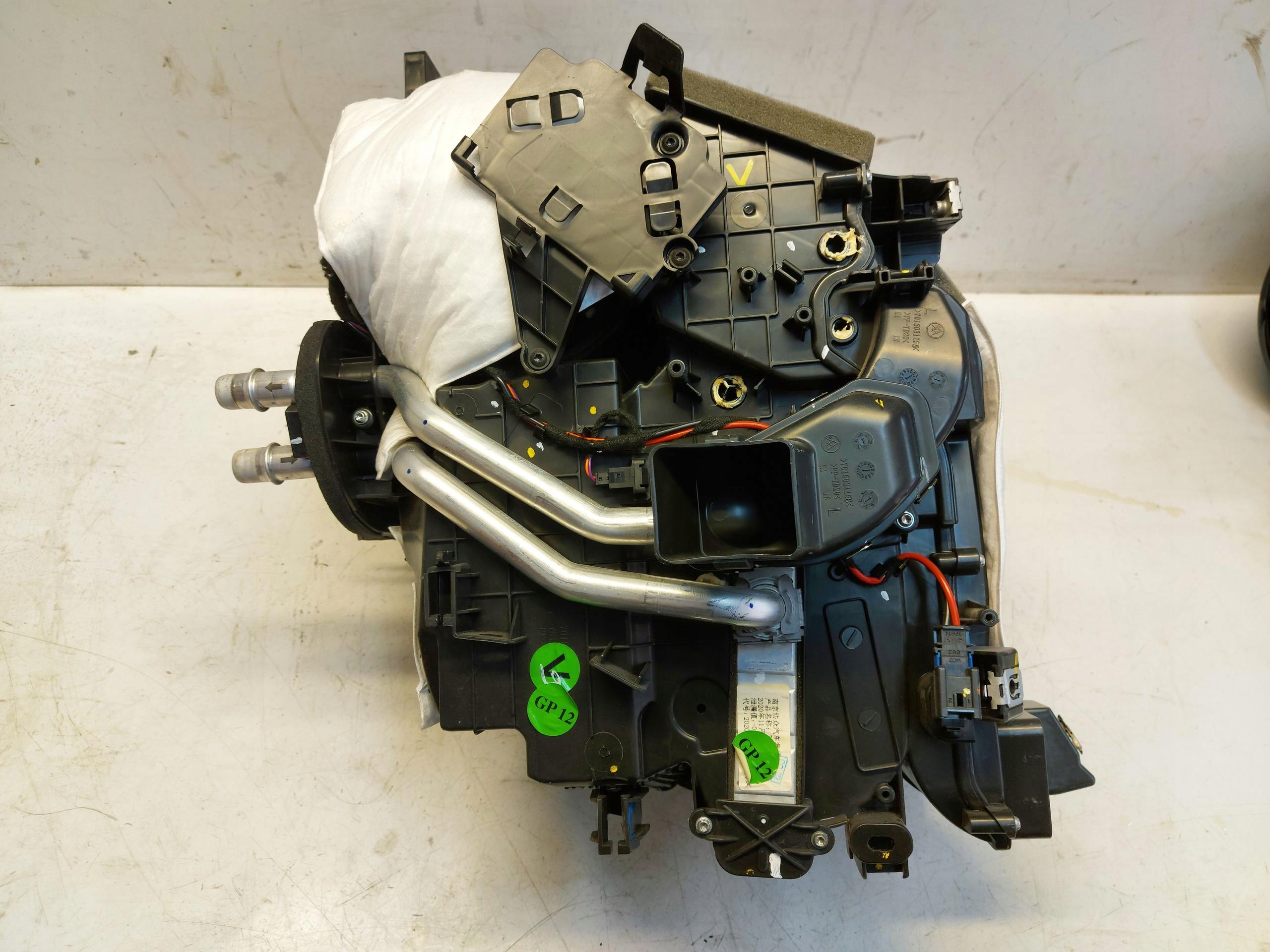 PEUGEOT 2008 II heater 9830697580