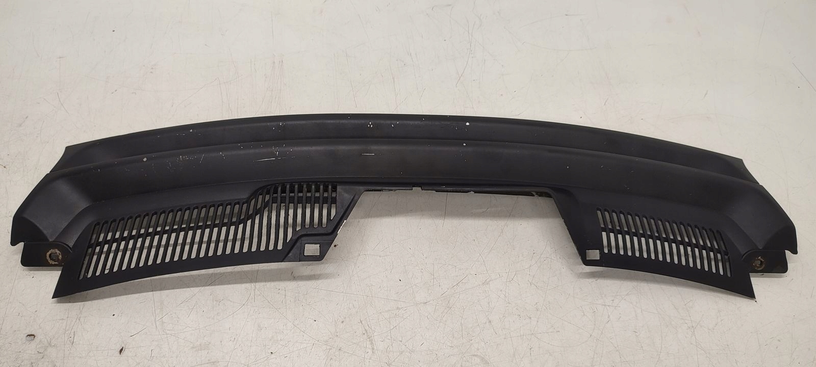 grille radiator grill VW Golf V 1,6 8V MPI