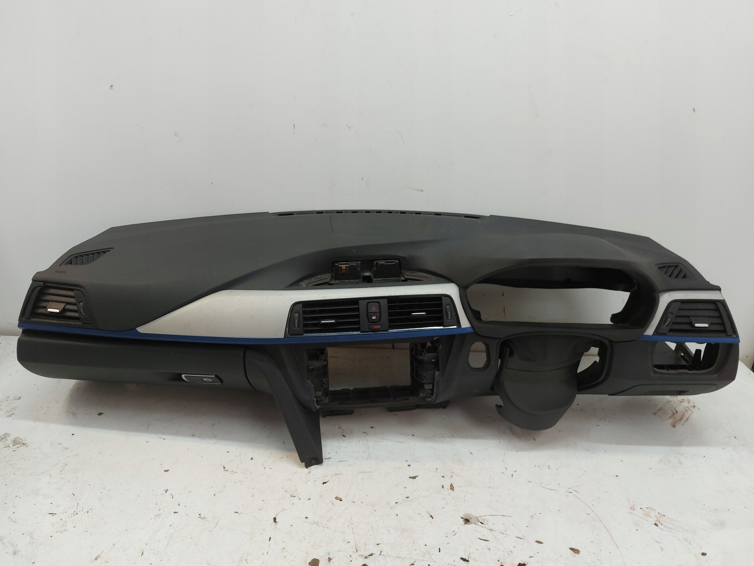BMW F36 430d GC dashboard console cockpit anglik