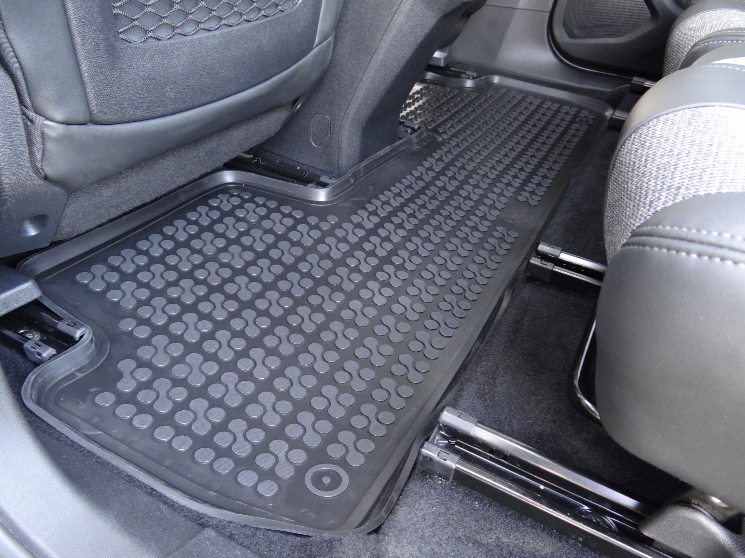 DYWANIKI PODLOGI /4-SZT/ Liczba elementów 4