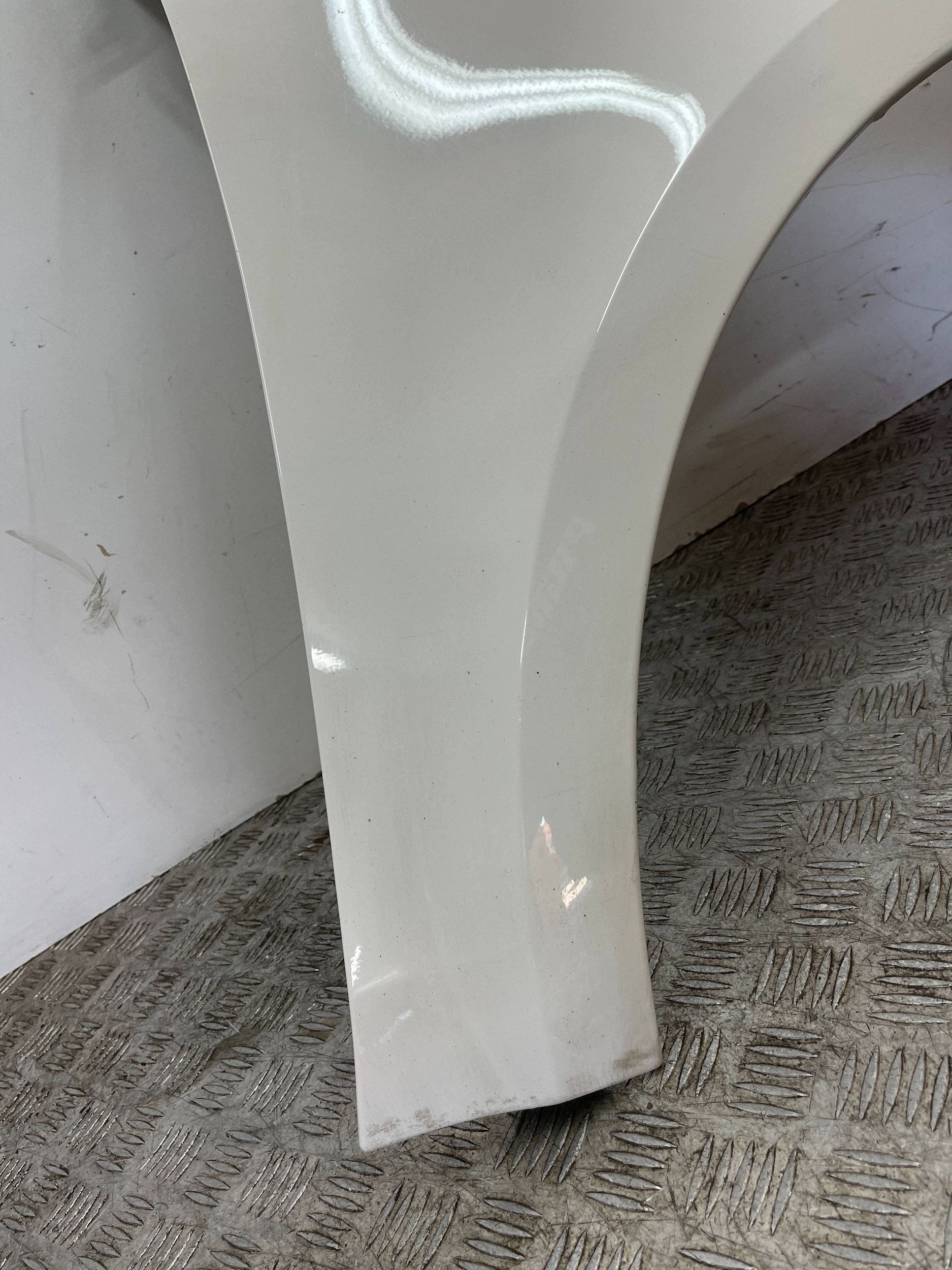 fender front front right SKODA OCTAVIA 3 III 12-17