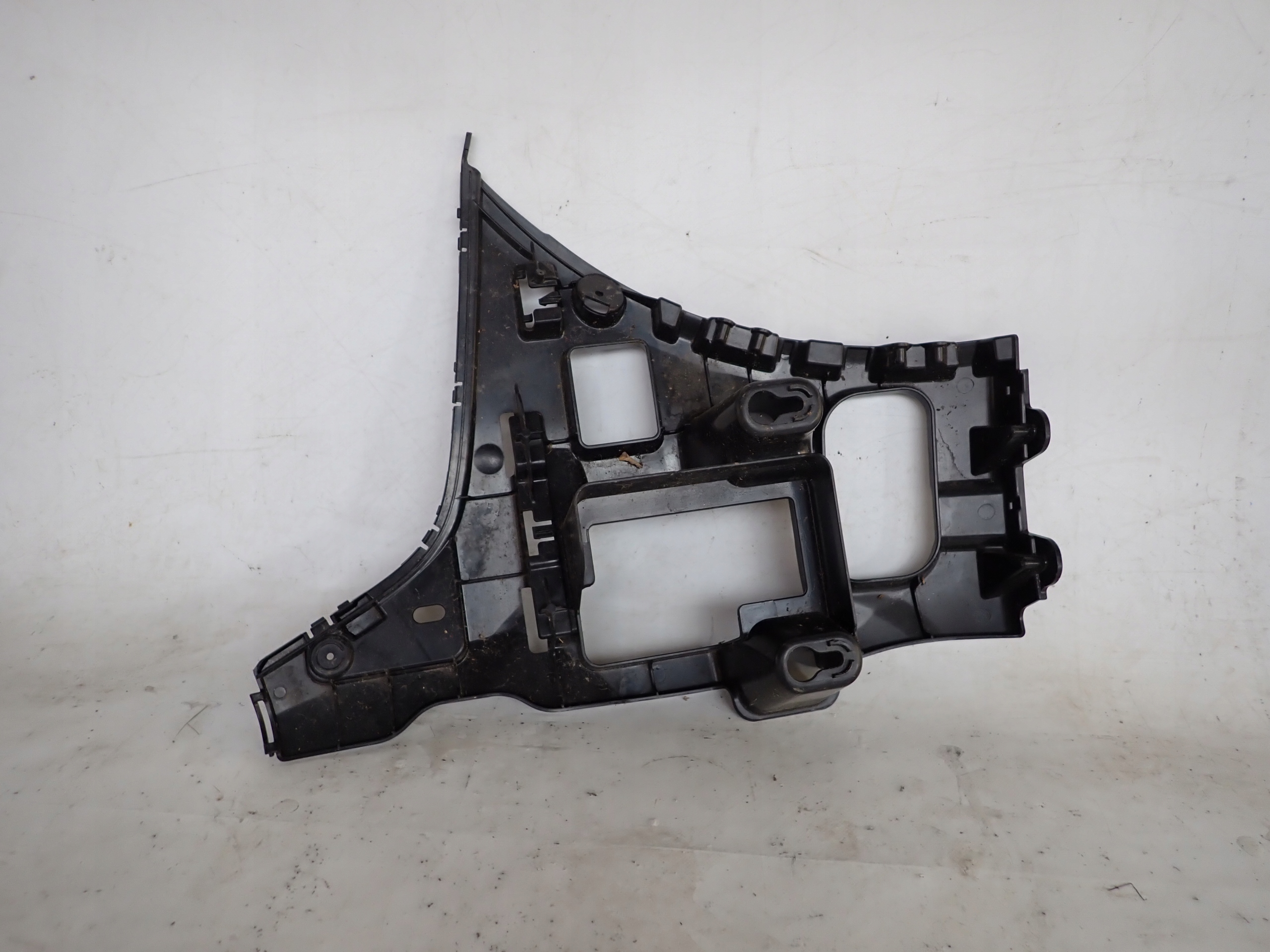 BMW 2 F46 17- bumper bracket rear part rear left