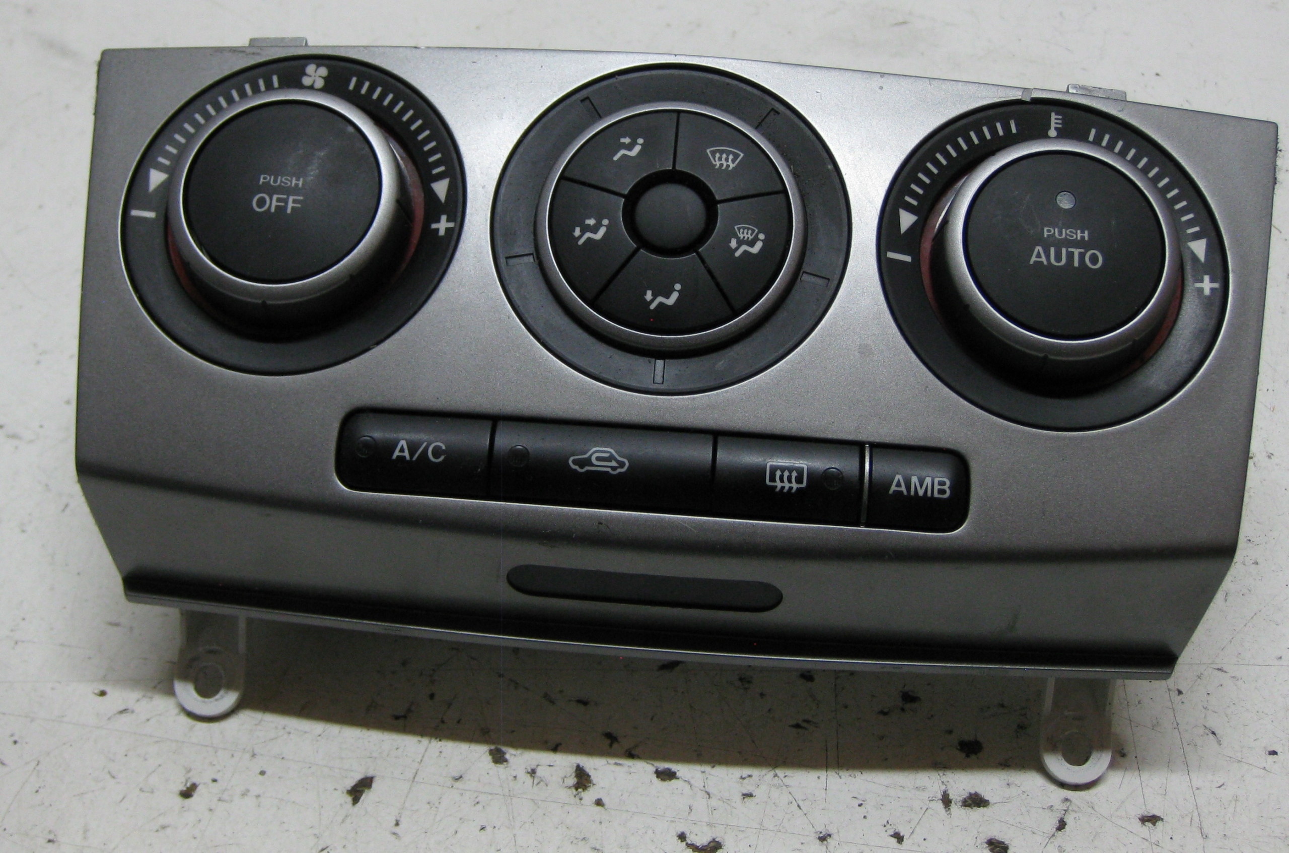 MAZDA 3 BK 06R PANEL klími klimatizaci K1900BS3L