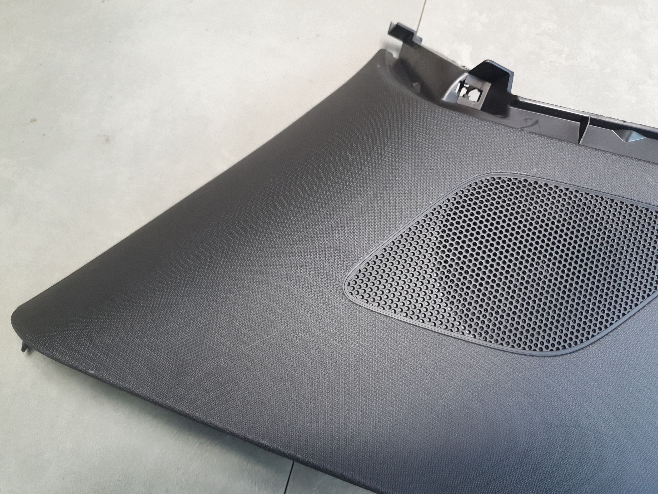 Audi SQ6 e-tron blende abdeckung säule D links 85H867245A