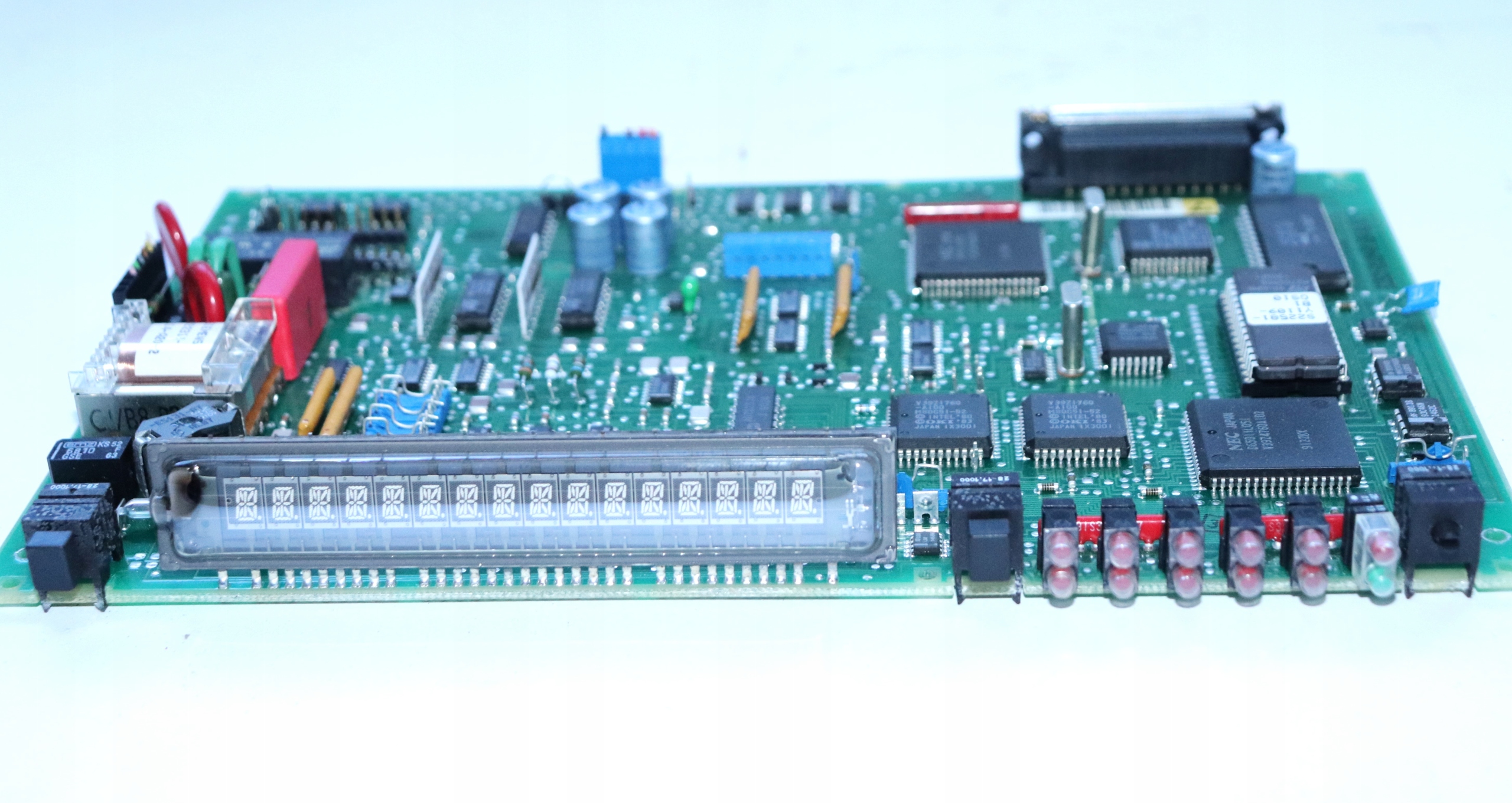 Panel wyświetlacz alfanumeryczny NEC FIP16A5R 16 cyfr Kod producenta 16-SD-01Z