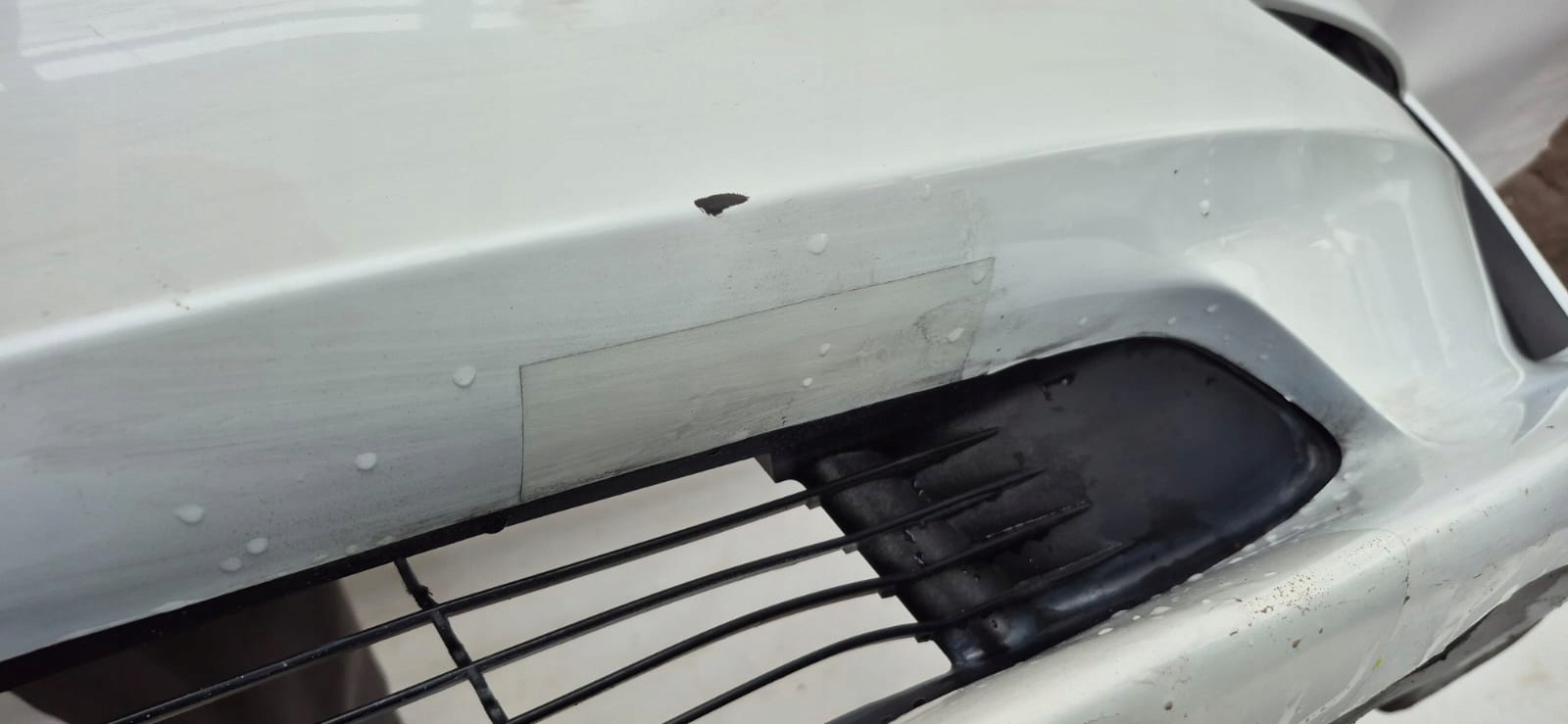 TESLA MODEL 3 bumper front front grid cover 1530700-04-F