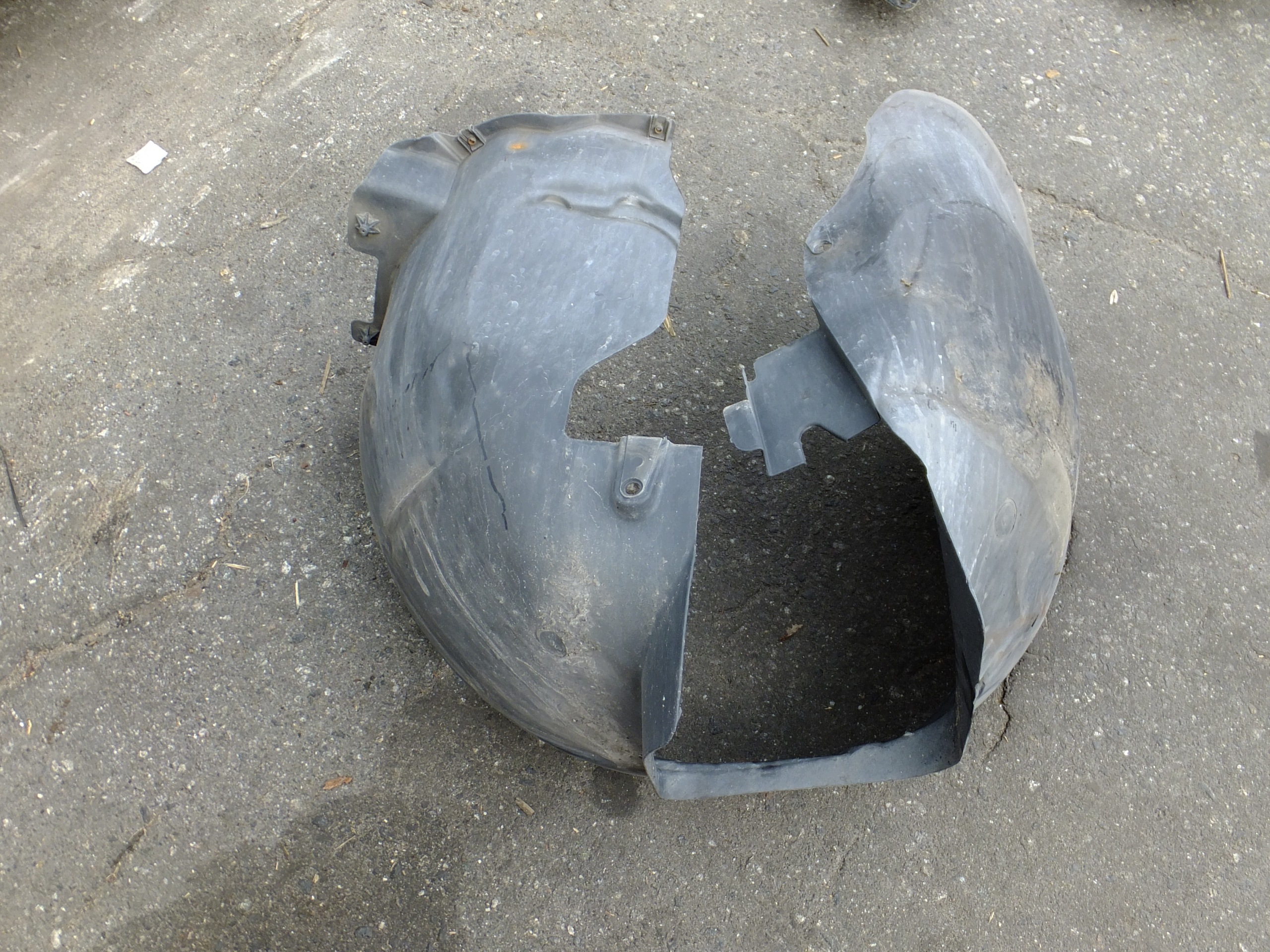 mudguard left front citroen c4 picasso and LIFT 2011r 9653142080