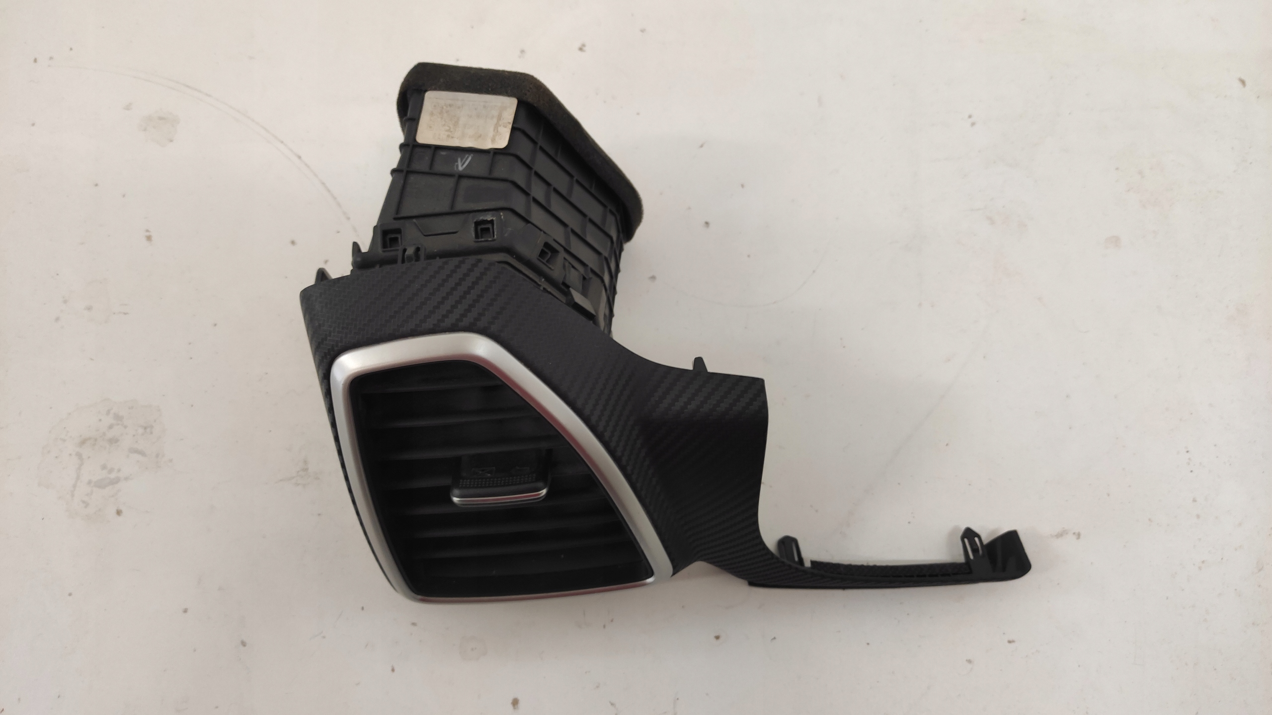 Grille Console Gauche CARBON TUCSON II LIFT 19-21