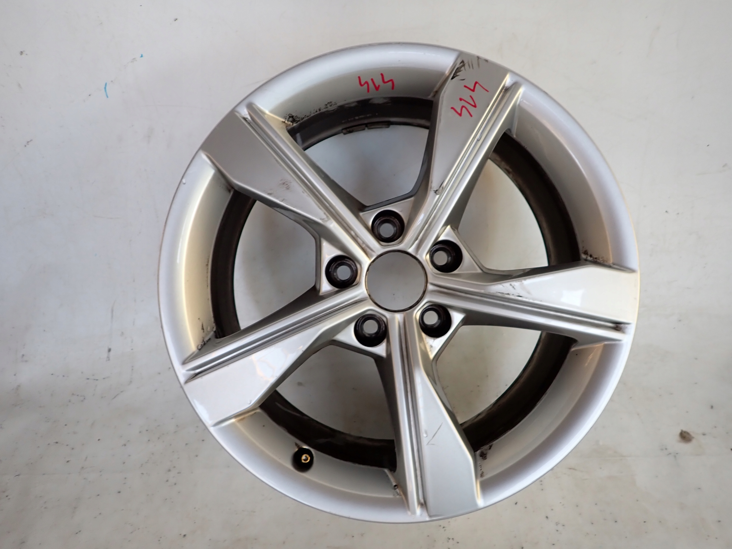 AUDI A4 B9 8W 15- disk hliníkový 8W0601025 17"