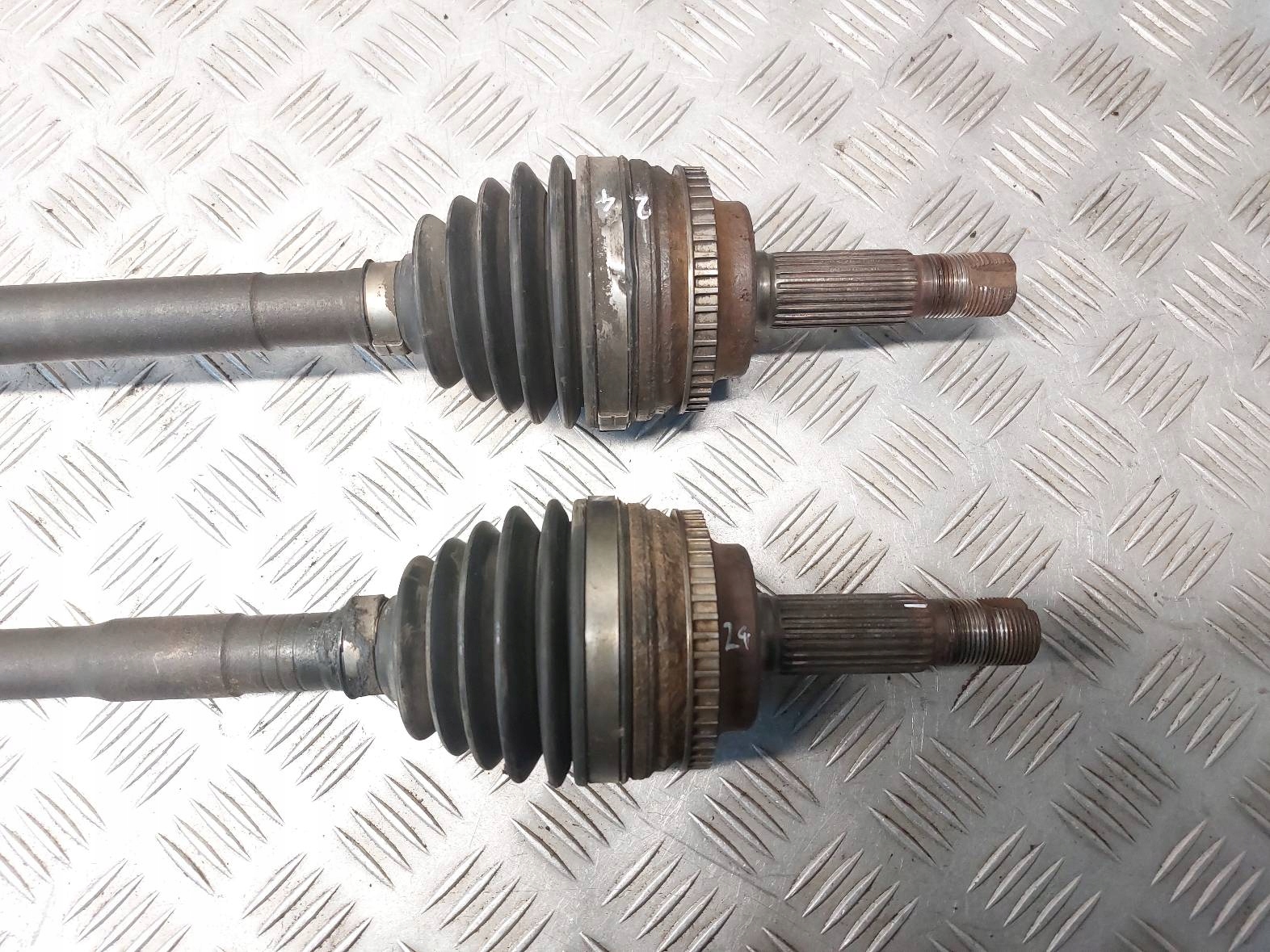 semi-axis left front + right front TOYOTA YARIS and 1.4 D4D