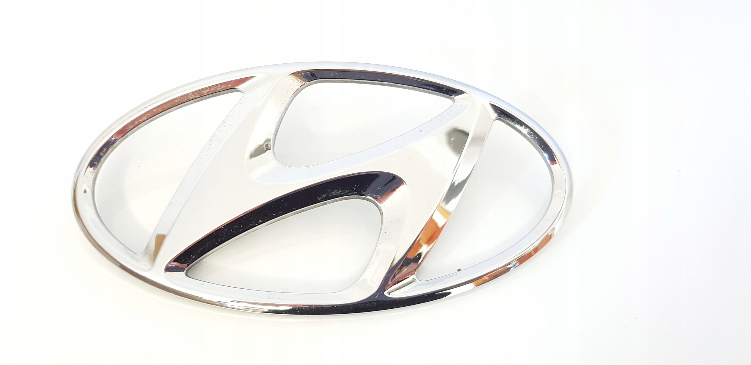 123 - HYUNDAI I30 2012-2017 Універсал задній значок емблема