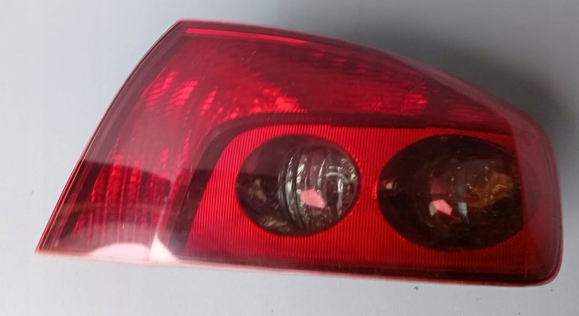 PEUGEOT 407 light right rear part EU