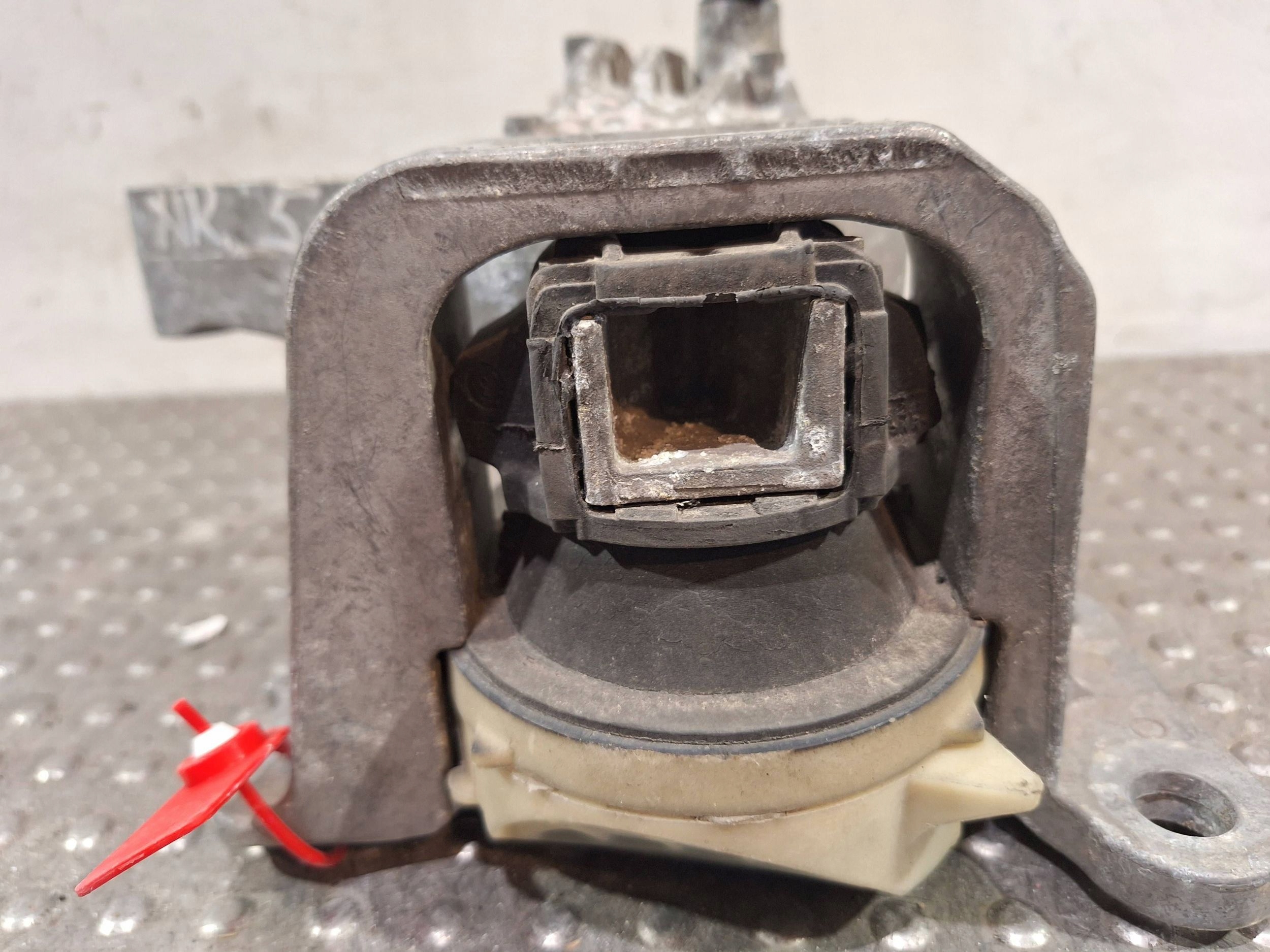 holder engine mount 112108607R RENAULT KANGOO II 1.5 DCI LIFT 13