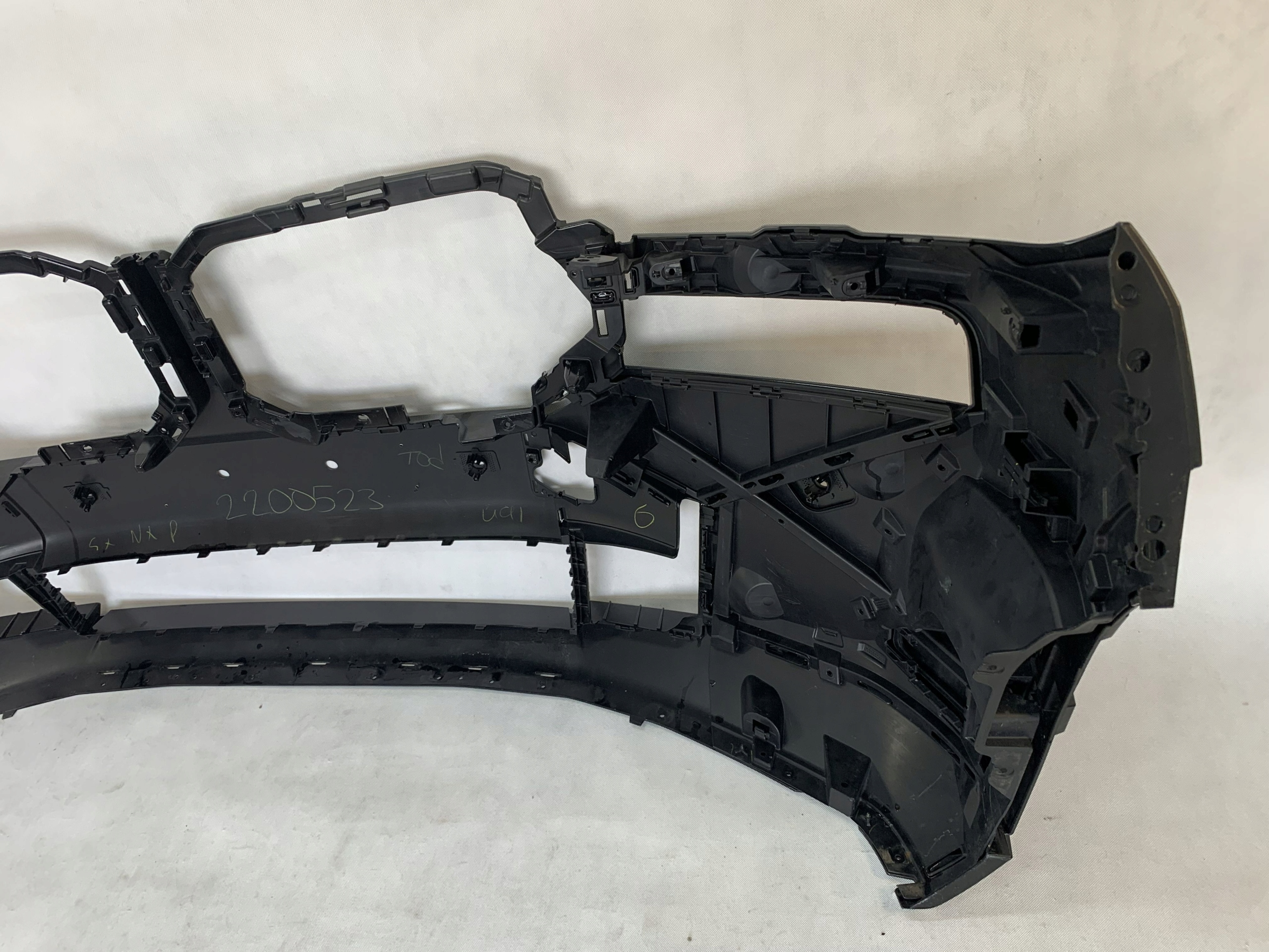 front bumper BMW XM 22r 2022 PDC 51119451675 03.26