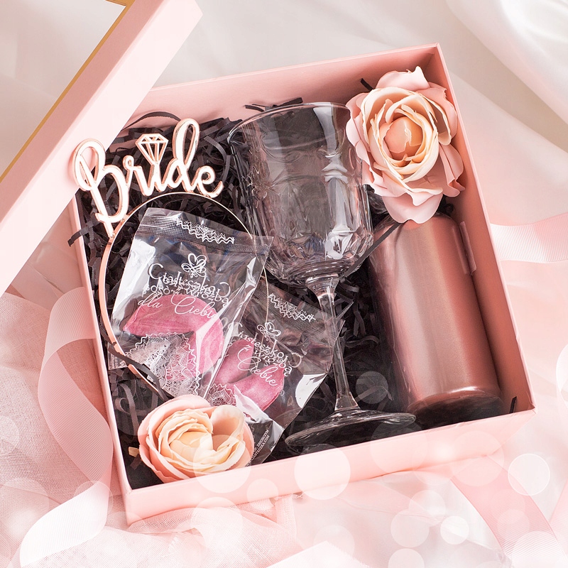 

Zestaw panieński Panna Młoda różowy Bride