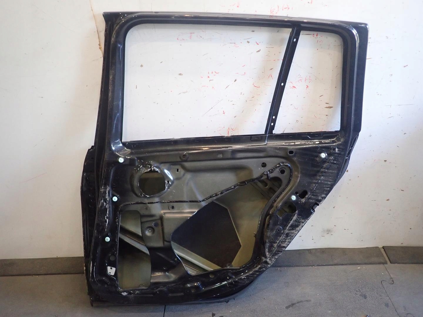 Tür heck hinten rechts BMW 2 F46 2014