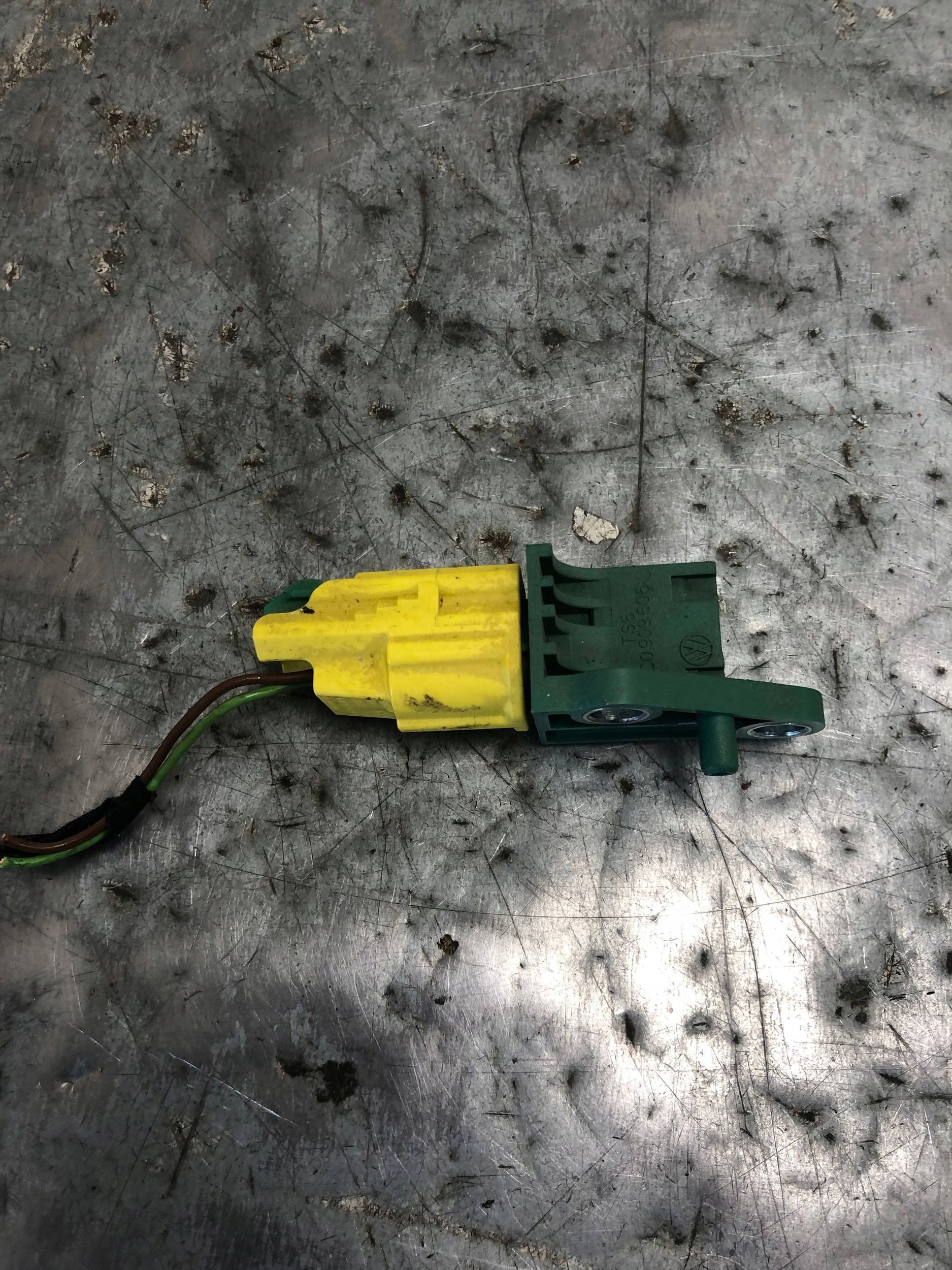 Crashsensor Drucksensor SEAT LEON II 3C0909606