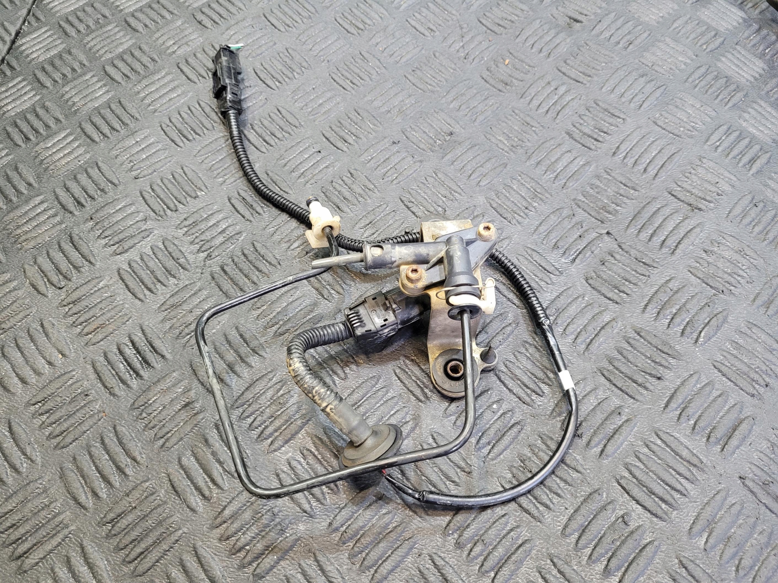 ROZDZIELACZ Sensor Achsträgers LEXUS RX III RX450 H HYBRID