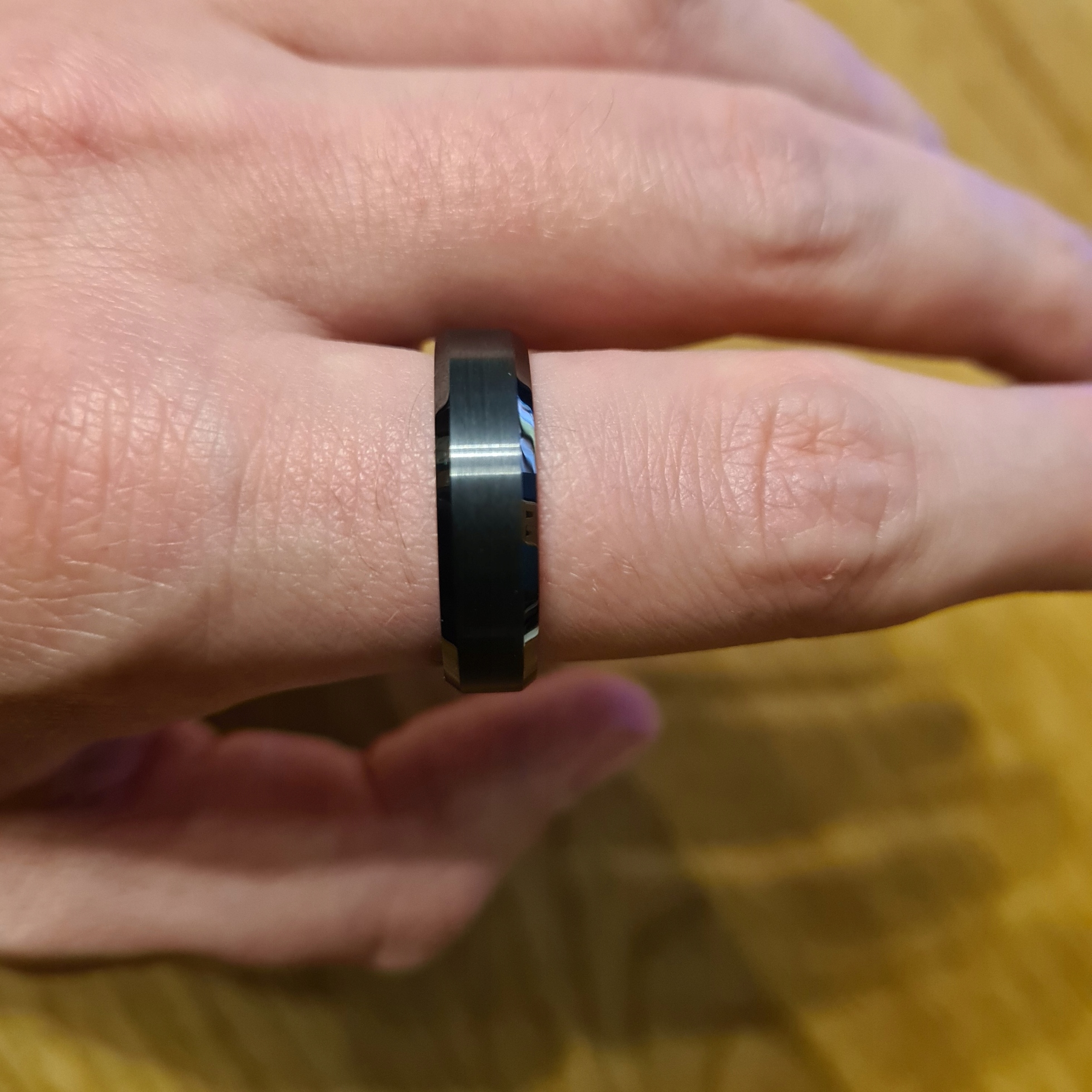 CZARNA GRAFITOWA CERAMICZNA OBRĄCZKA SYGNET PIERŚCIEŃ PIERŚCIONEK MAT R22 Wykończenie Satynowane