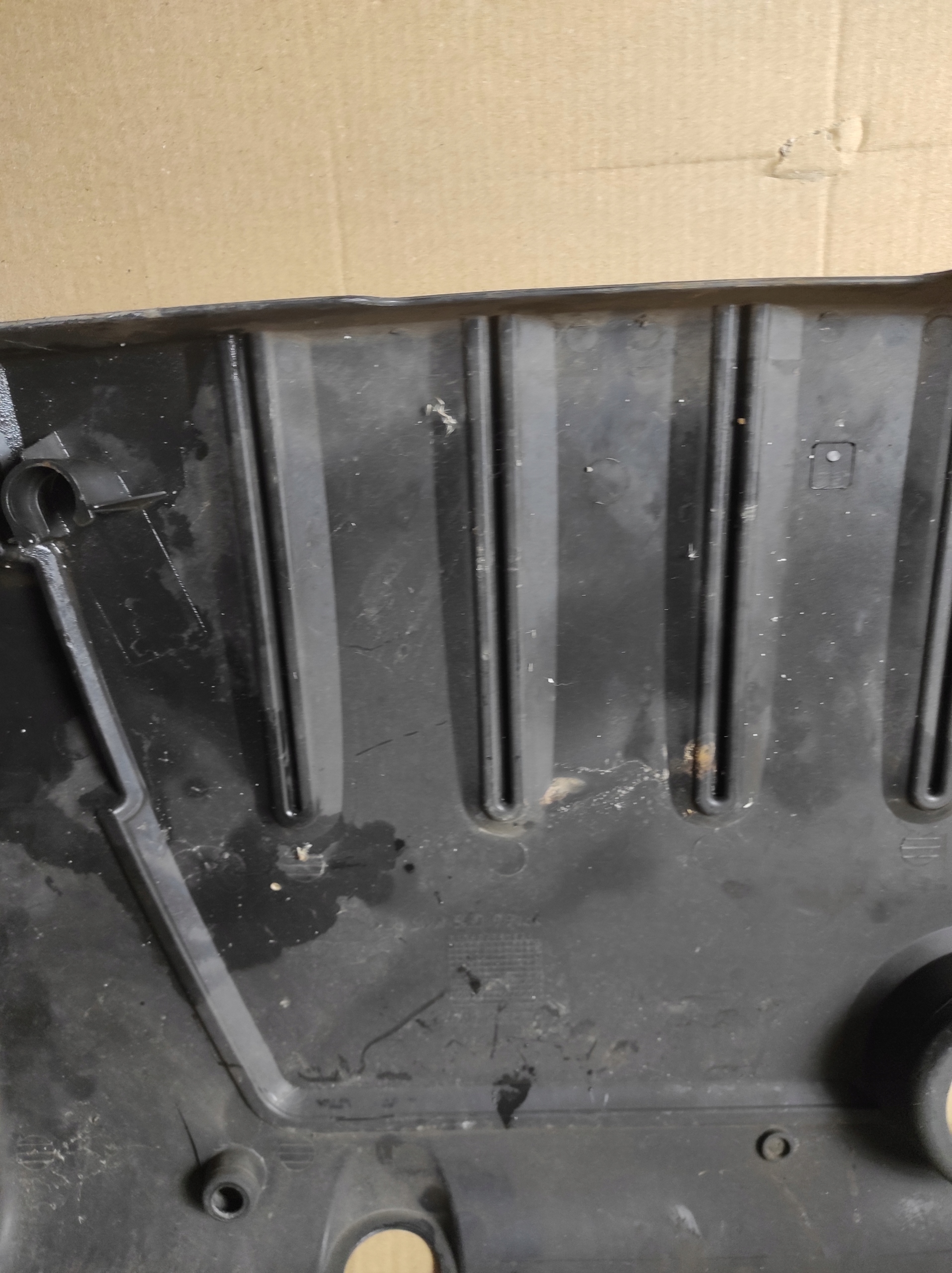 OPEL ZAFIRA motor cover 315829598