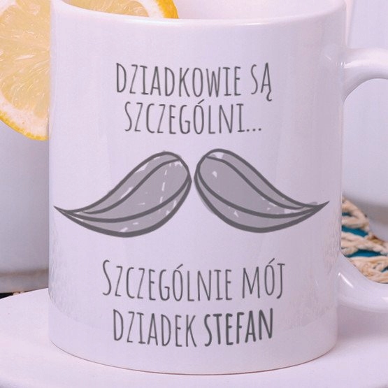 Dwa kubki DLA BABCI i DZIADKA z ich imionami Wzór dominujący Inny wzór