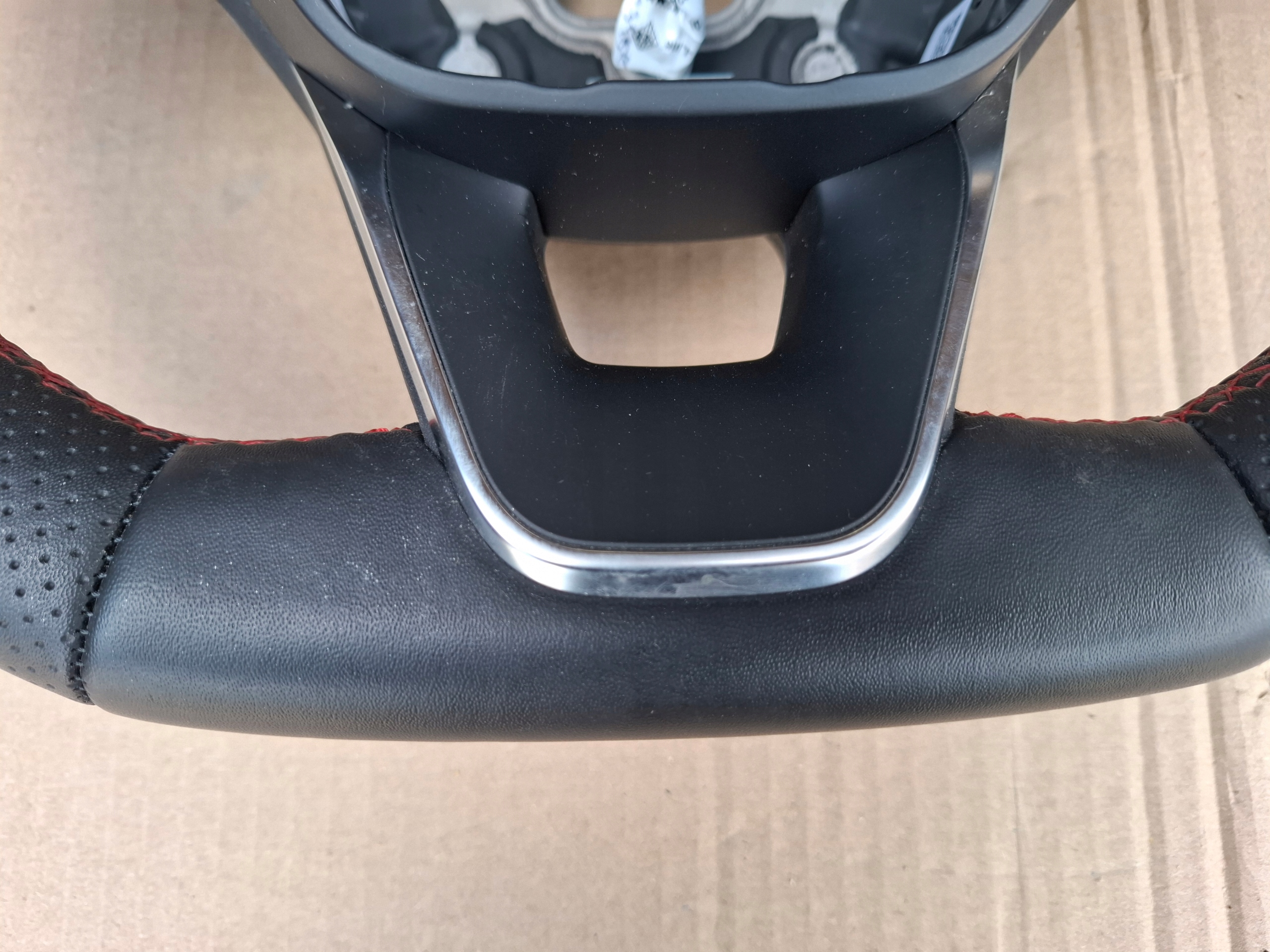 Ford Kuga III MK3 LIFT 2024 lenkrad ST LINE