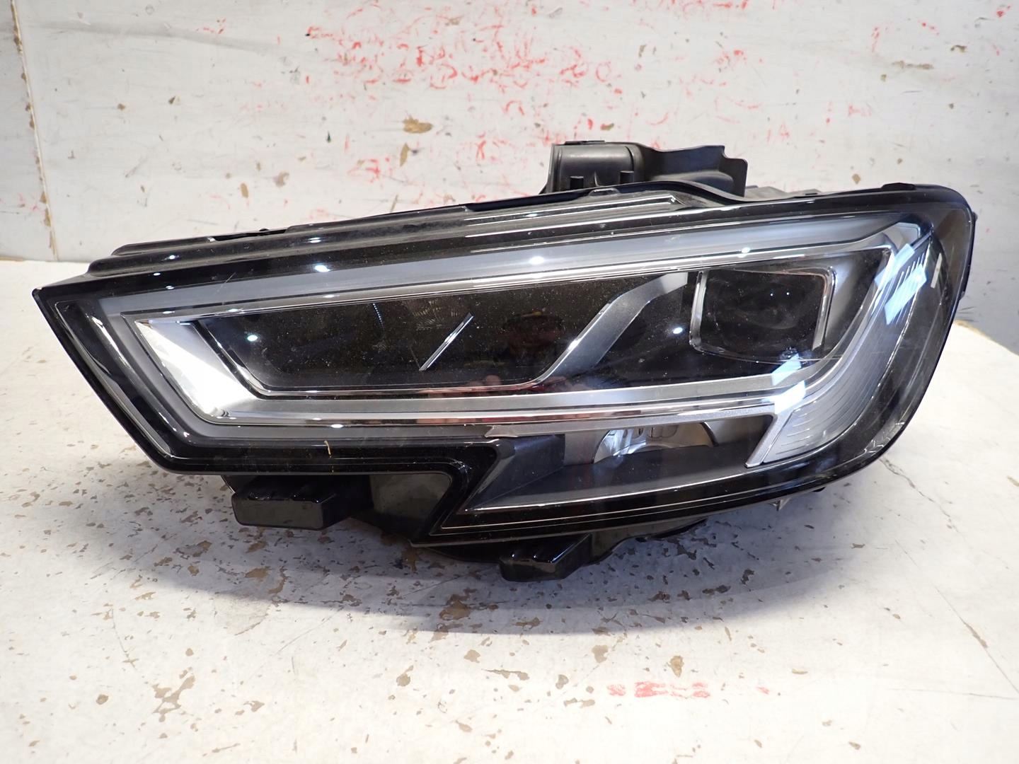 light front front left AUDI A3 LIFT 2016- FULL LED 8V0941033C