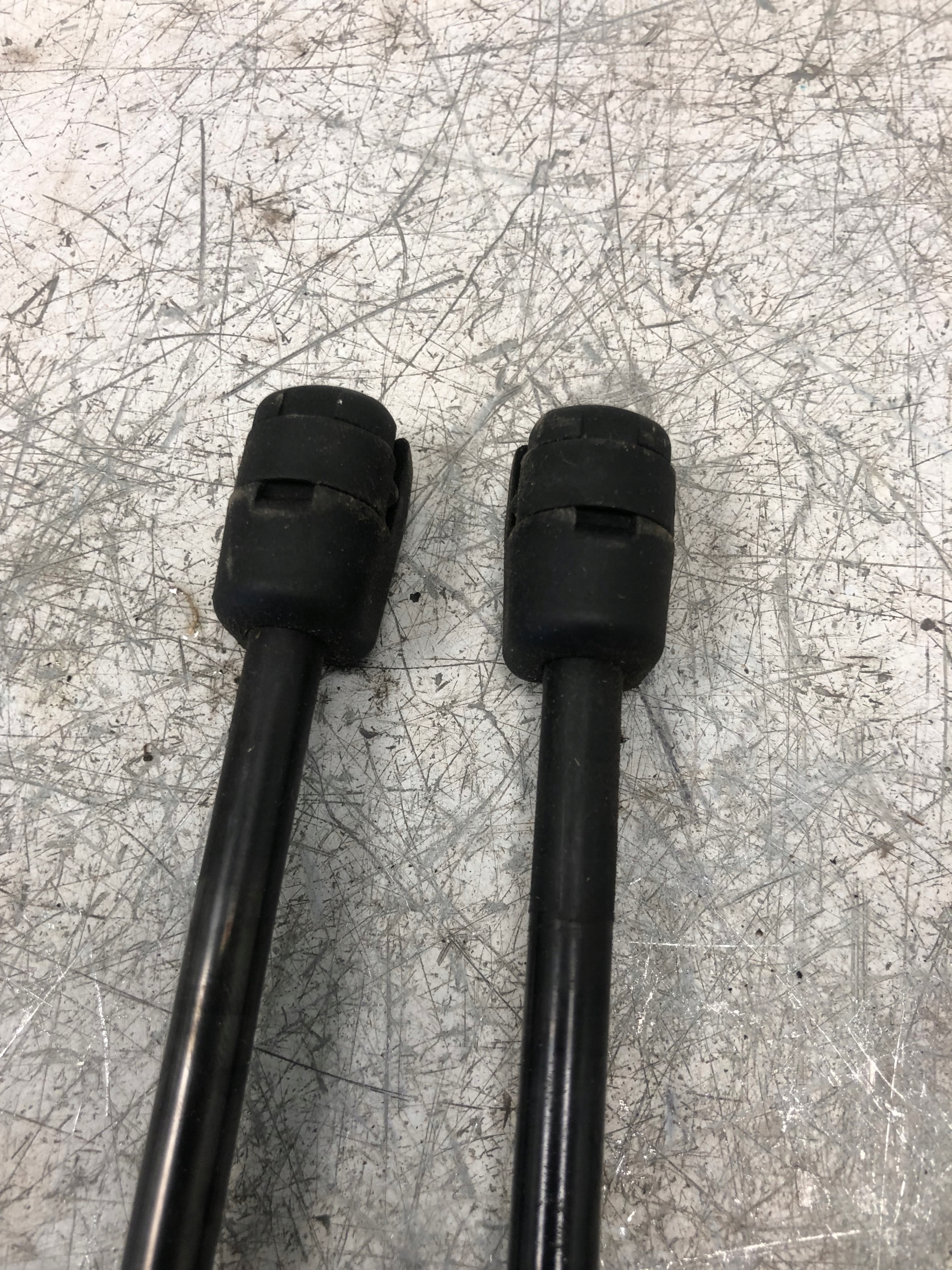 SILOWNIKI bonnets BMW F20 7239233