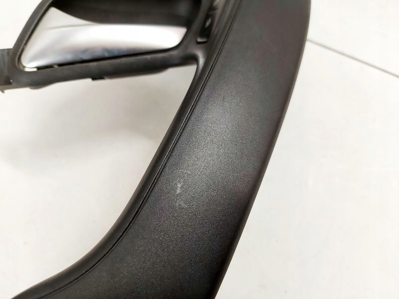 VOLKSWAGEN POLO V 5 6R KLAMKA WEWNĘTRZNA LEWY PRZÓD 6R0867179J Jakość części (zgodnie z GVO) O - oryginał z logo producenta pojazdu (OE)