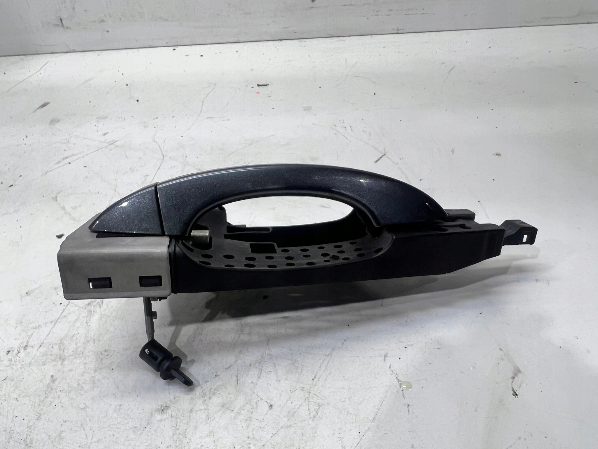 handle left AUDI A6 A7 4H1837885 LZ7S + lock cylinder 4G1837167