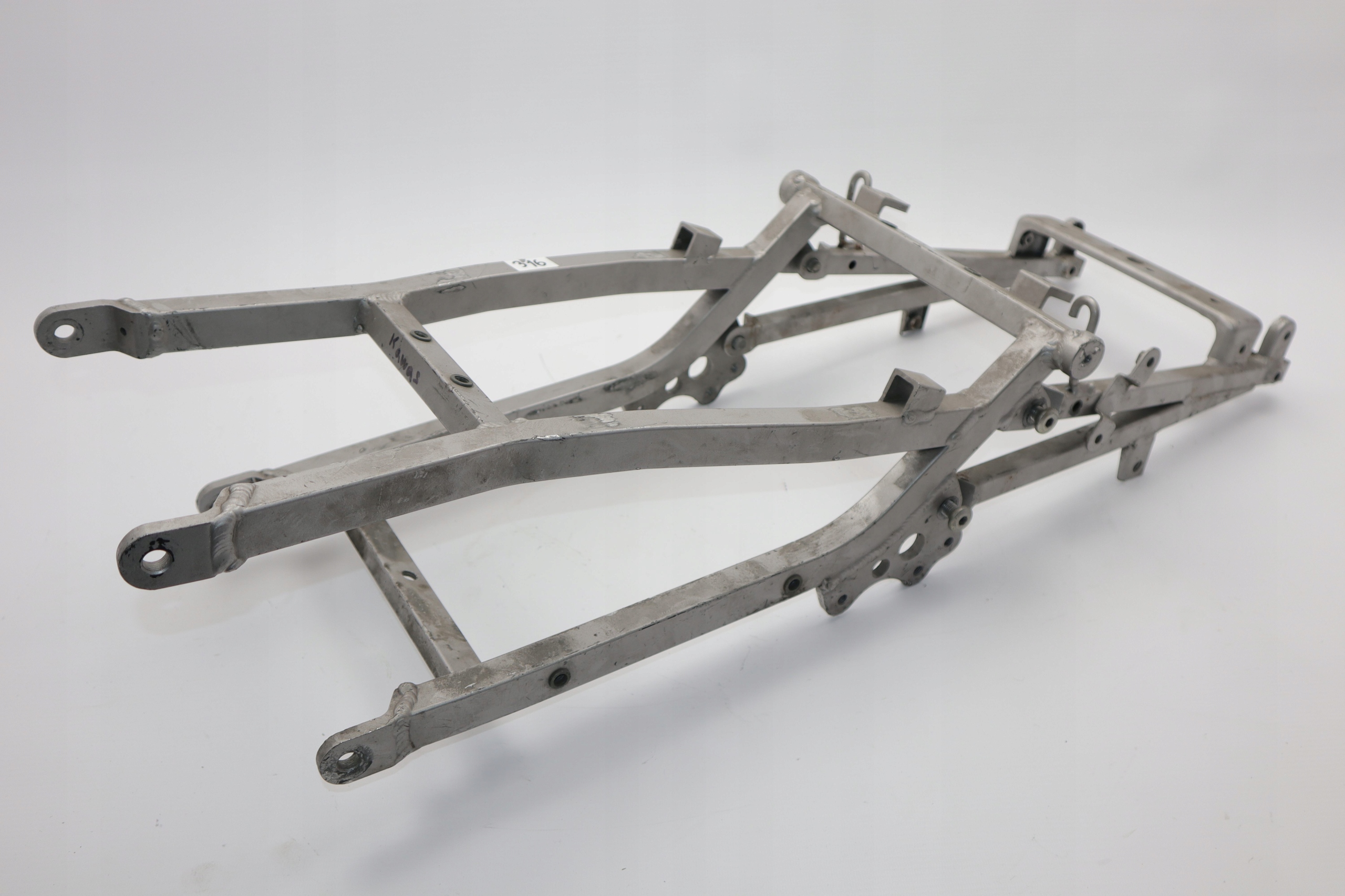 KAWASAKI ZXR400 задняя рама