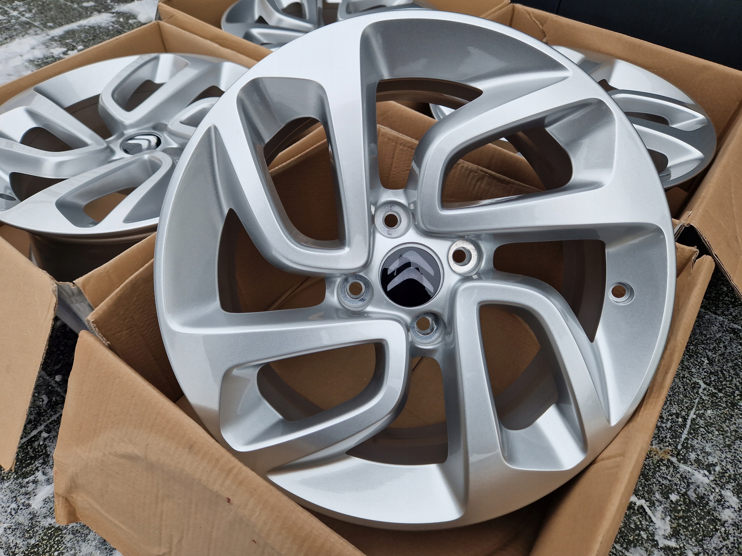 Felgi 16 4x108 CITROEN C2 C3 C4 C-Elysee CQuatre Aircross Berlingo DS3 Kod producenta CIT16OP