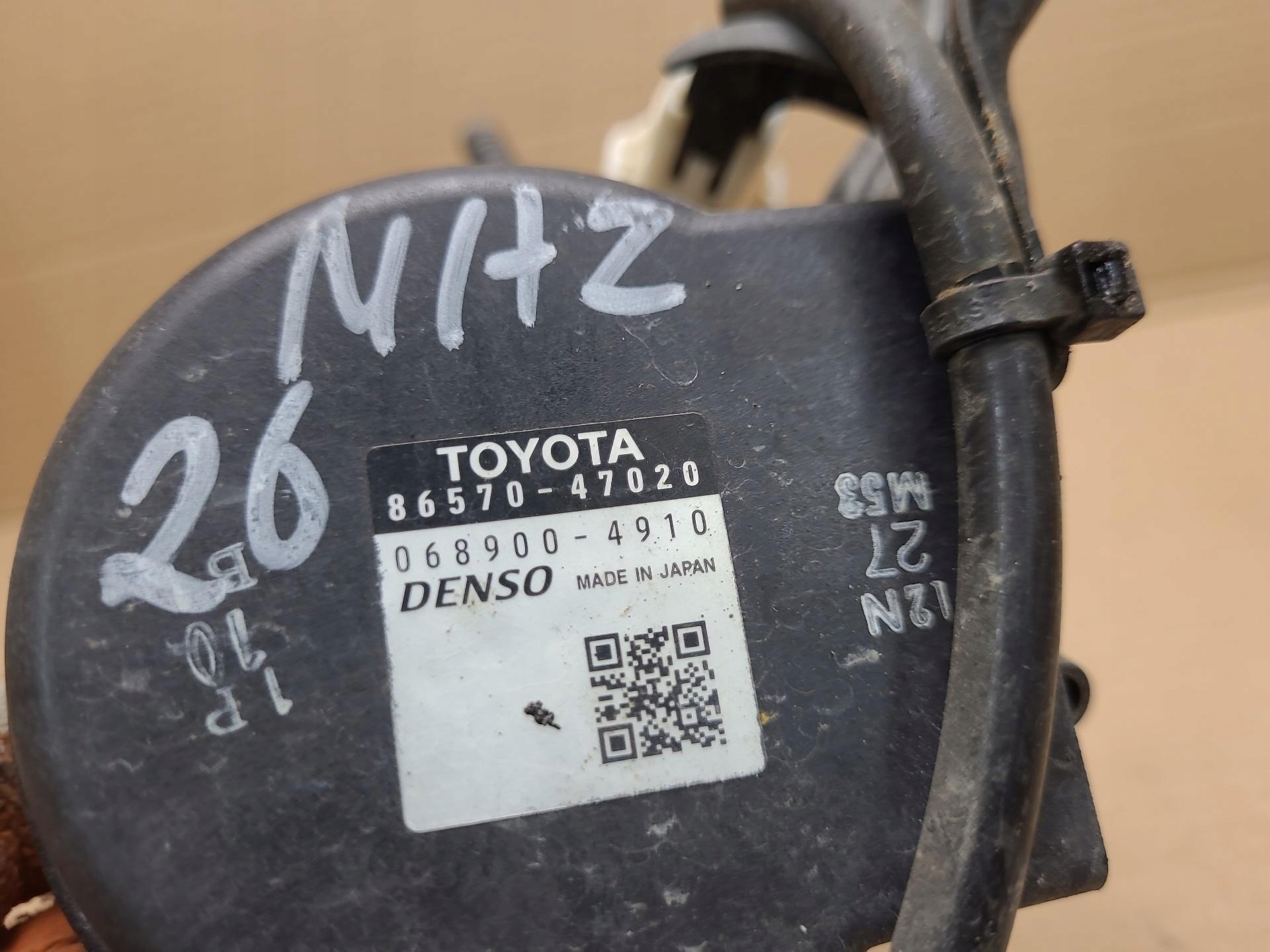 Klakson Toyota Prius plus ZVW40 2012 86570-47020