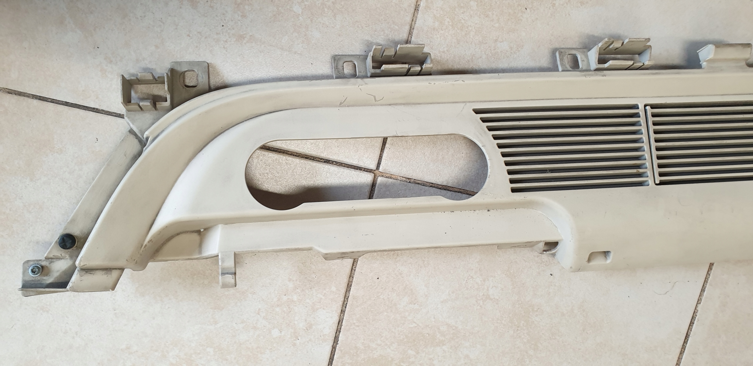 moulding KRATKI WLOTU air front cover BMW E64 CABRIO