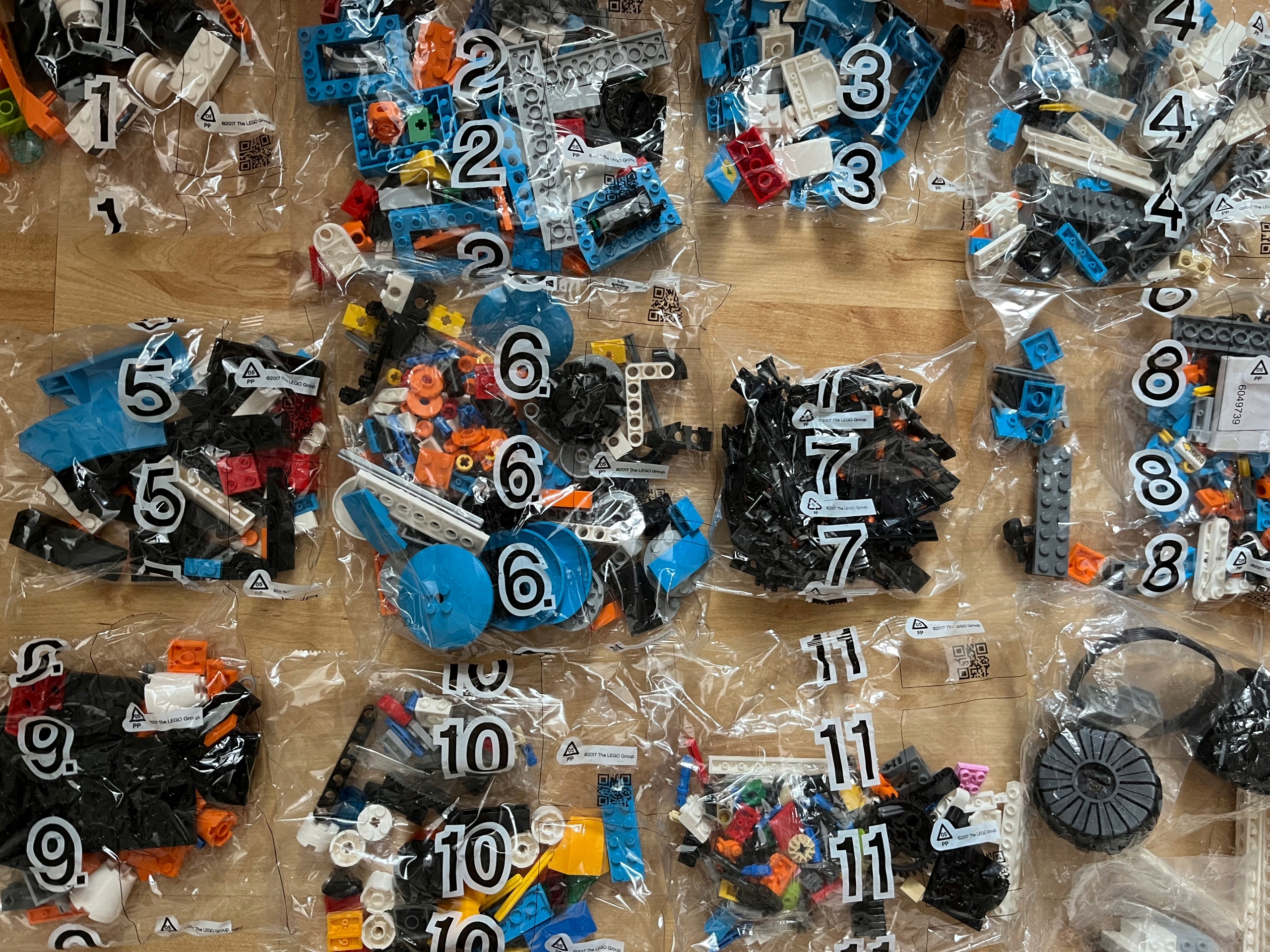 KLOCKI LEGO Boost 17101 Zestaw kreatywny Marka LEGO