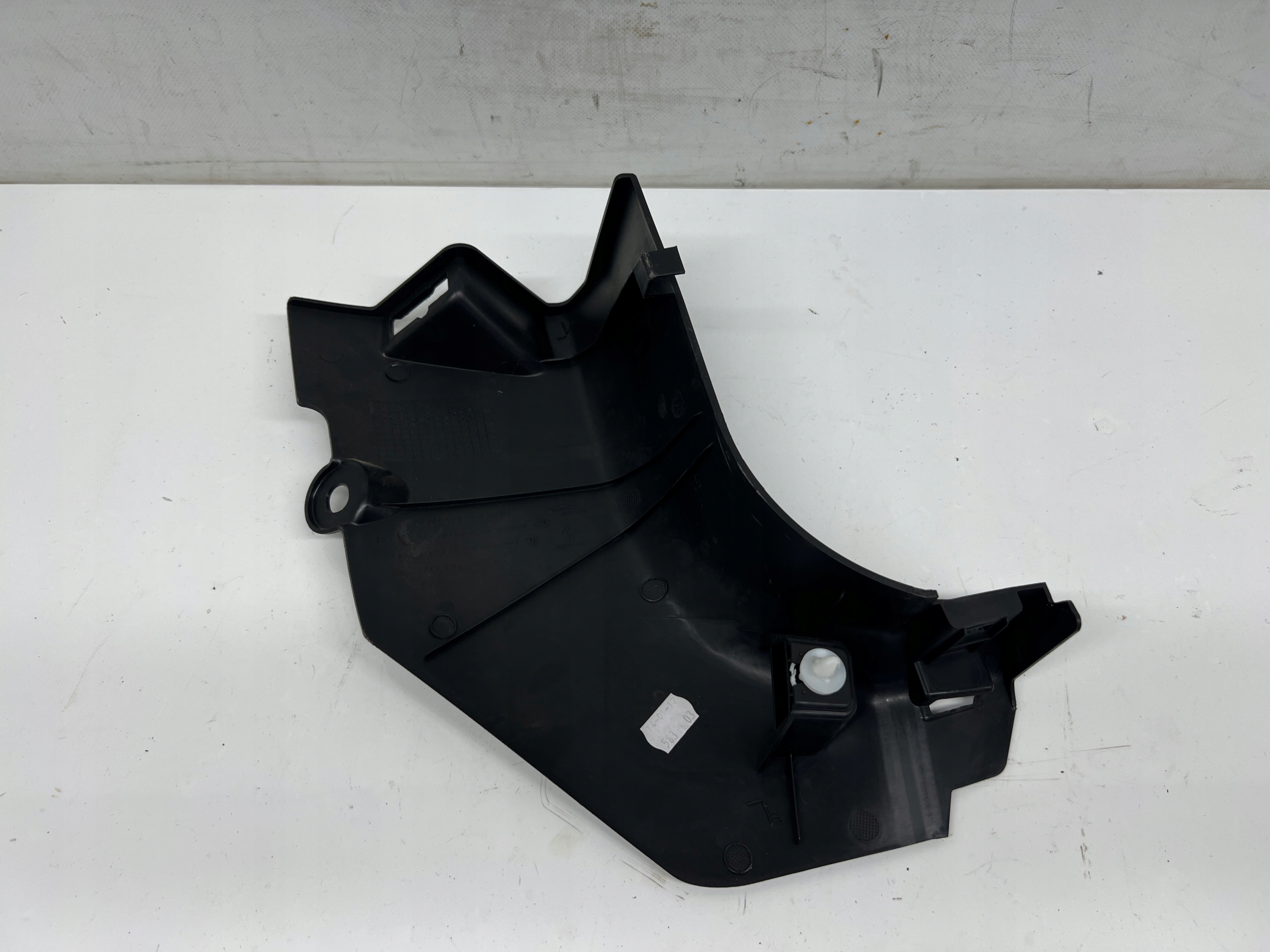 Renault Kadjar kryt lišta PRAHU levý předek 768372045R