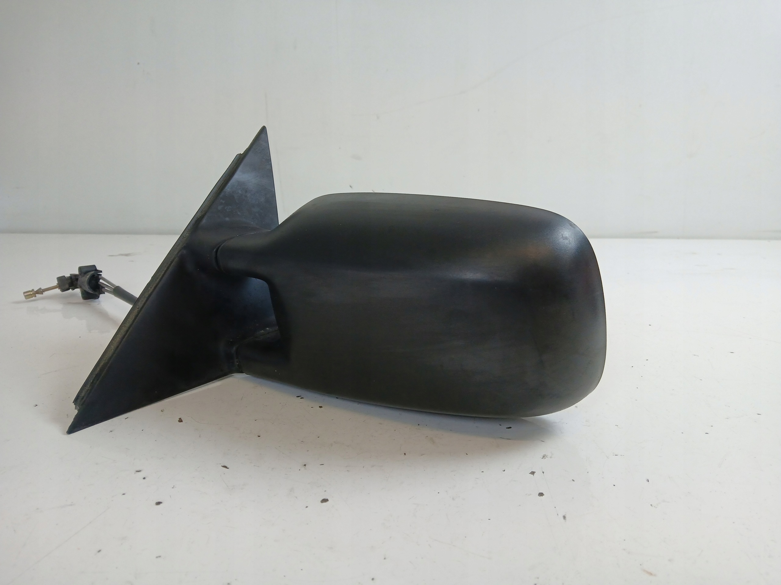 VW PASSAT B4 mirror left manually black,