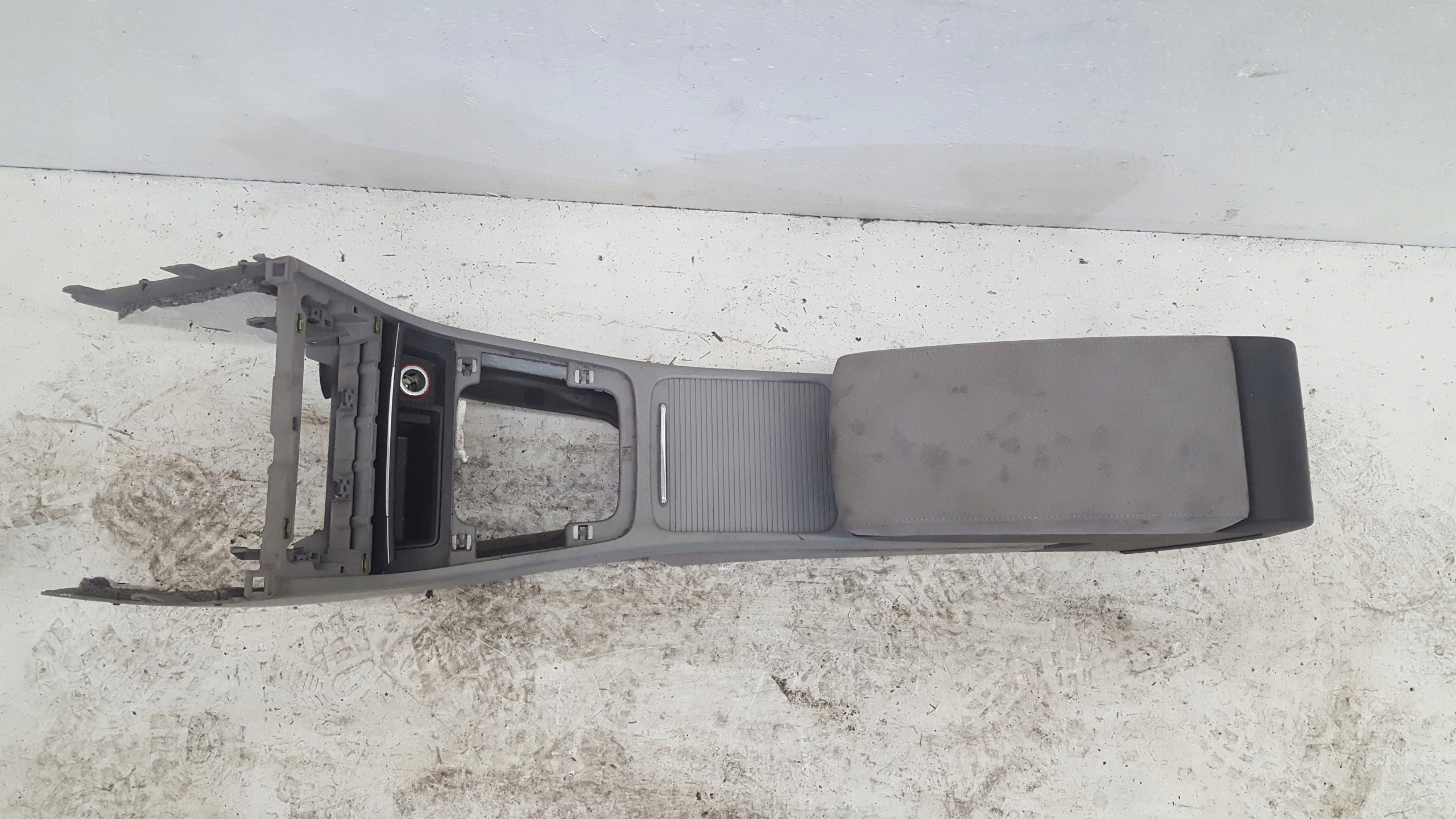 TUNEL central VOLKSWAGEN PASSAT B6