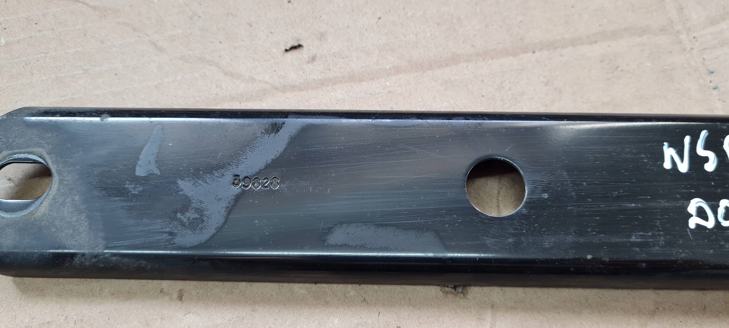 Jeep Grand Cherokee WL 2022 bracket holder console F076AA076C2